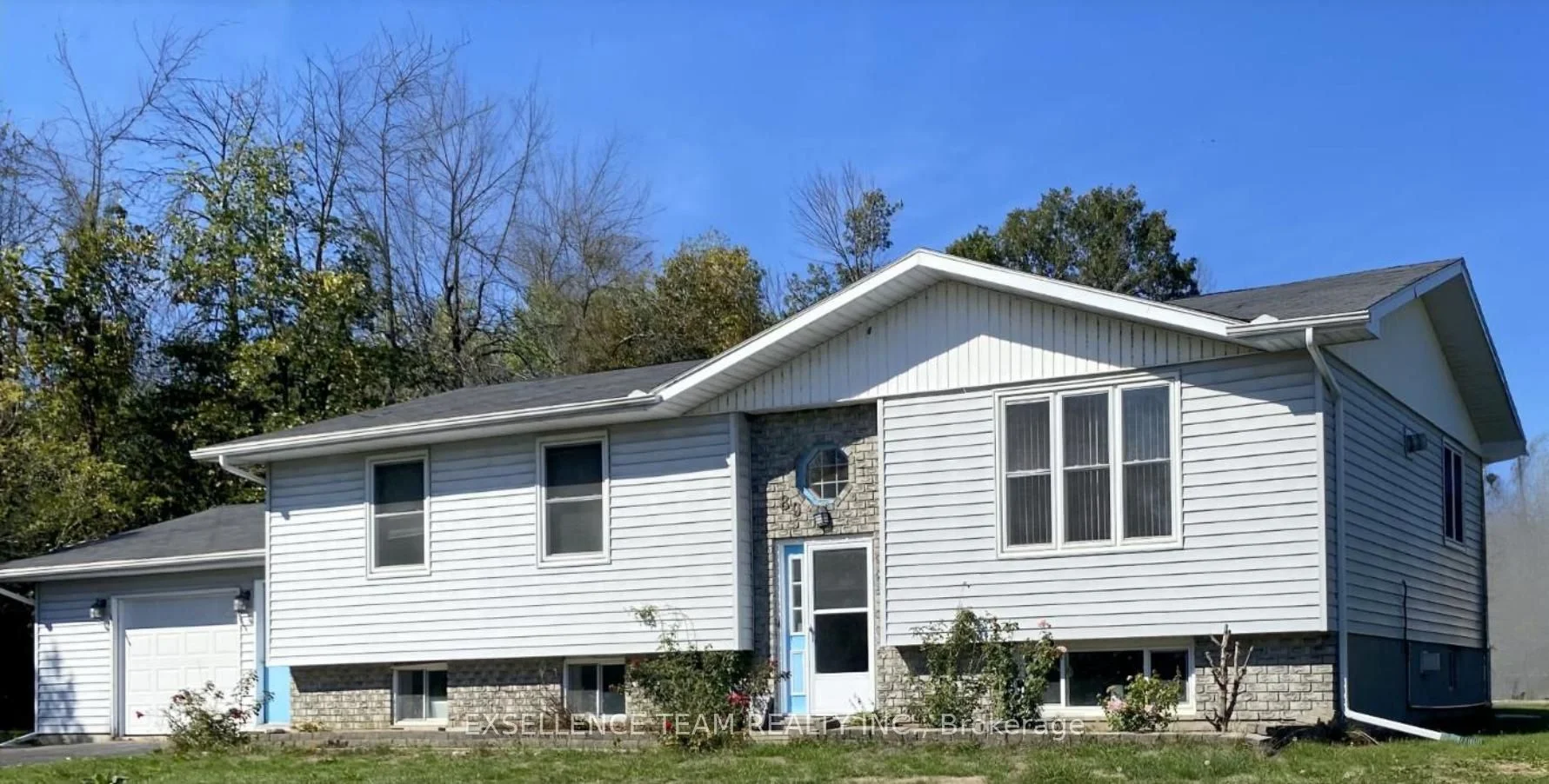 89 St Lawrence Street, South Stormont, ON K0C 1M0