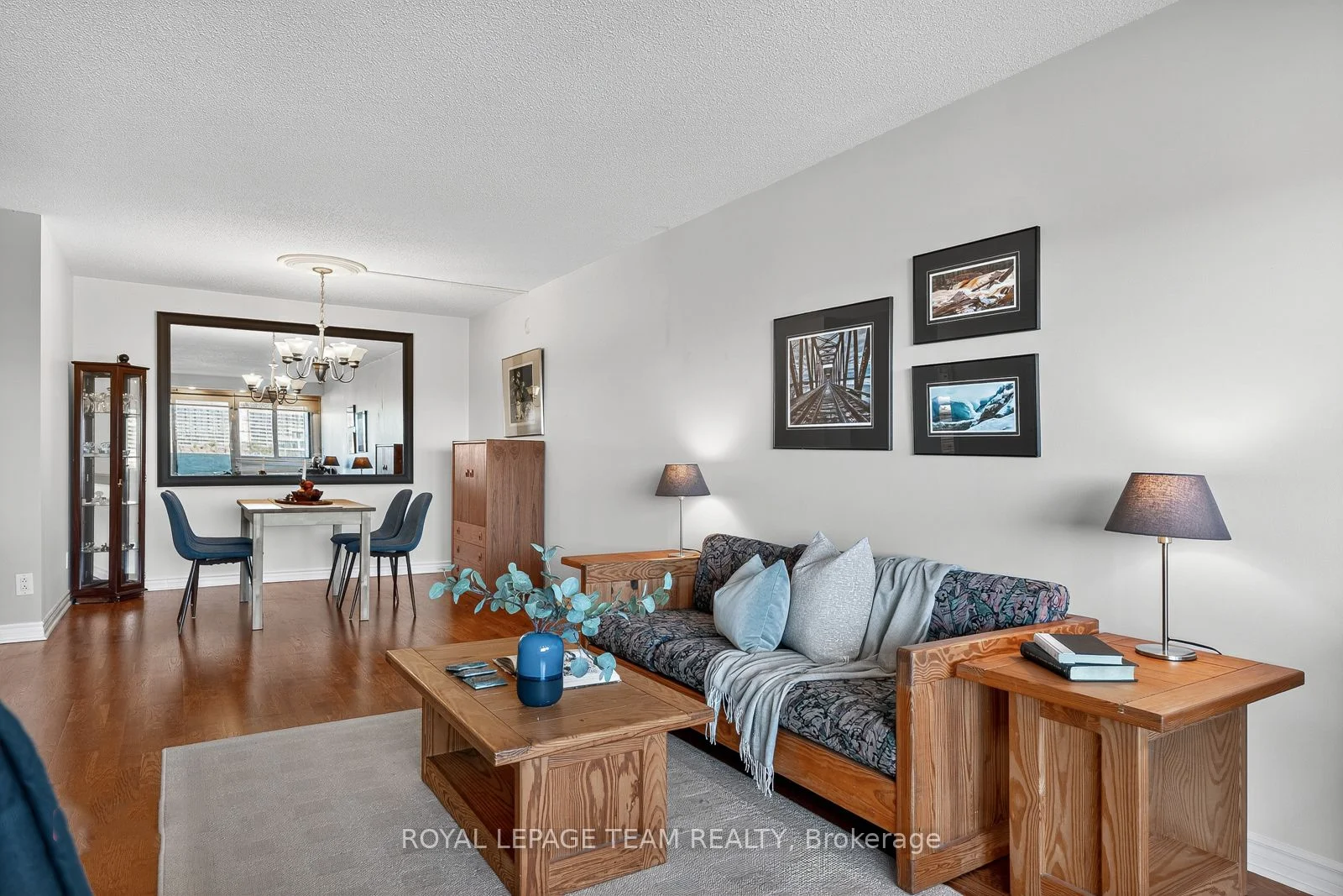 40 Landry Street 702, Vanier and Kingsview Park, ON K1L 8K4