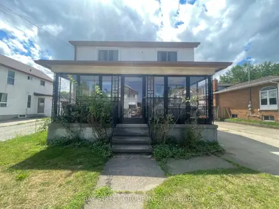 Duplex in Niagara Falls