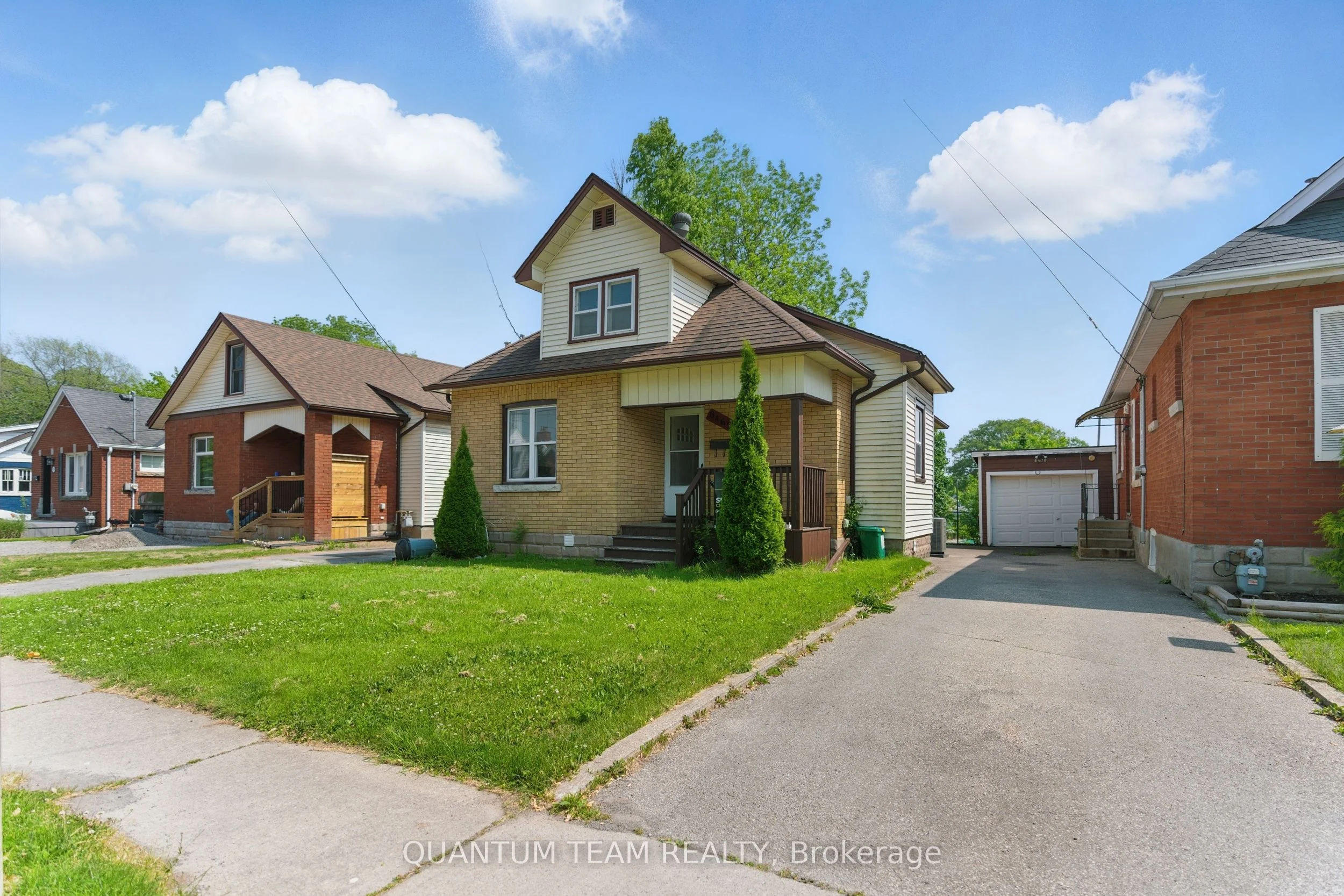 6462 Barker Street, Niagara Falls, On L2g 1y7