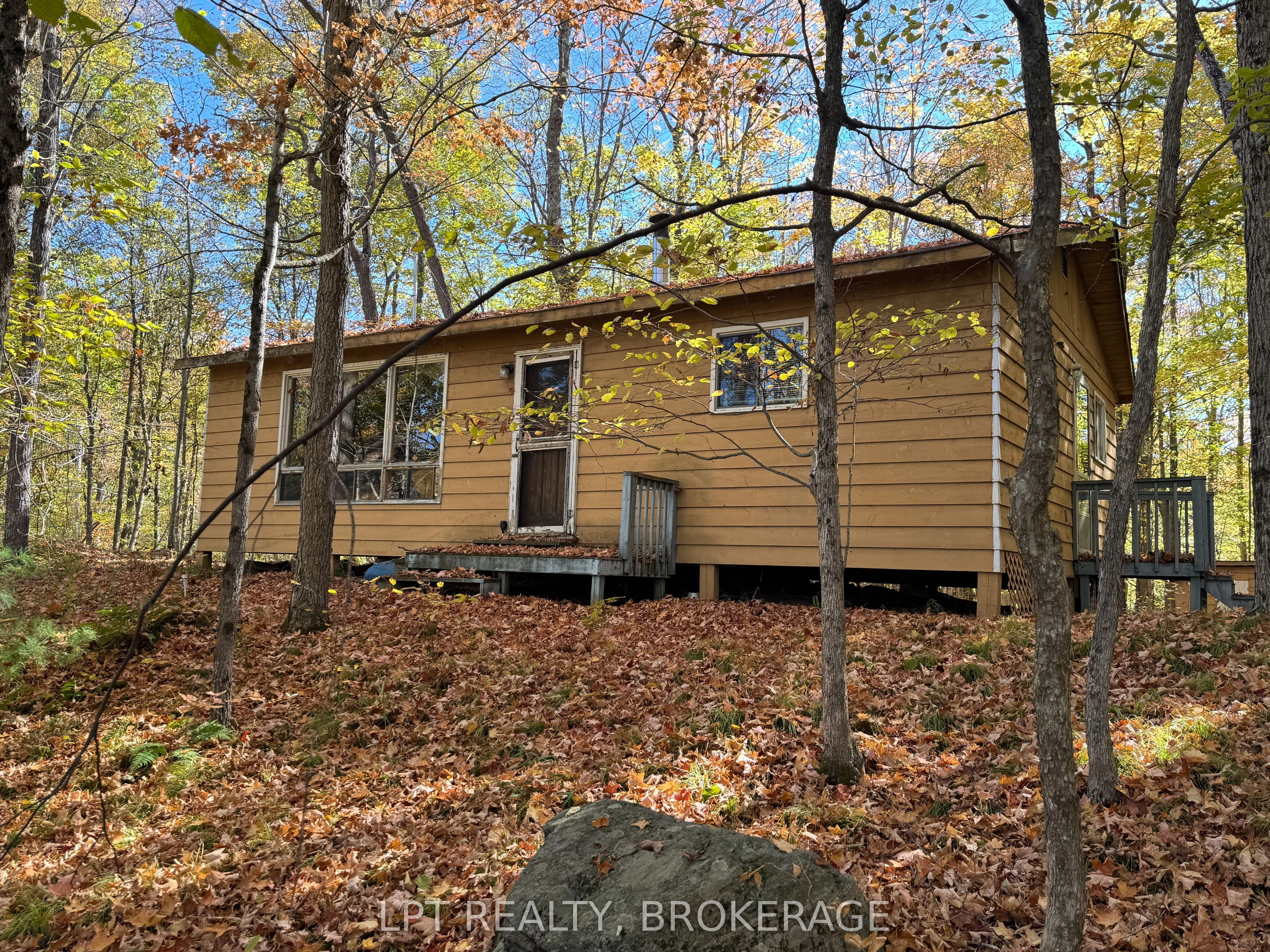 500 Yvon Lane, Rideau Lakes, On K0g 1x0