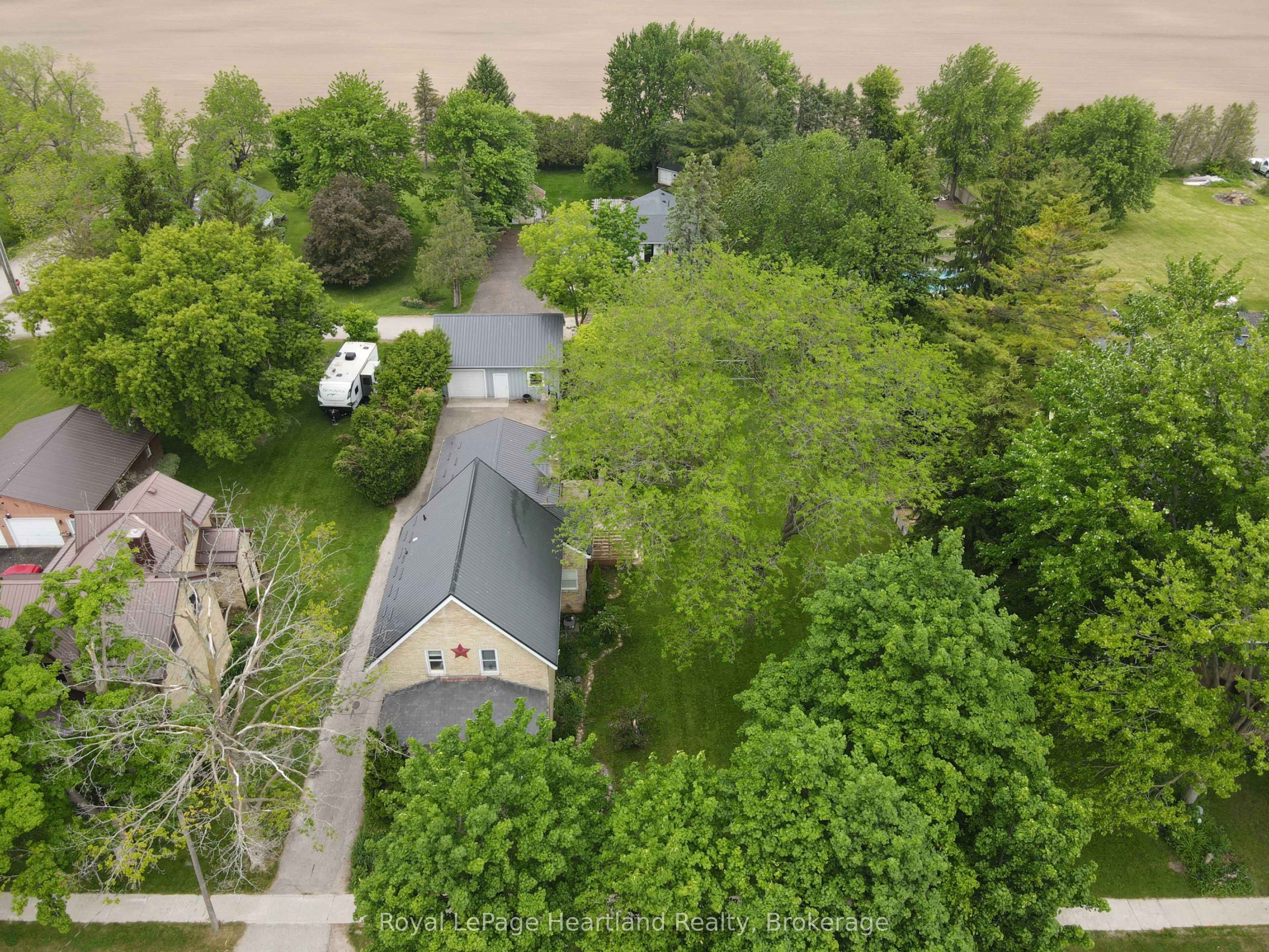 78 Victoria Avenue E, South Huron, ON N0M 1M0