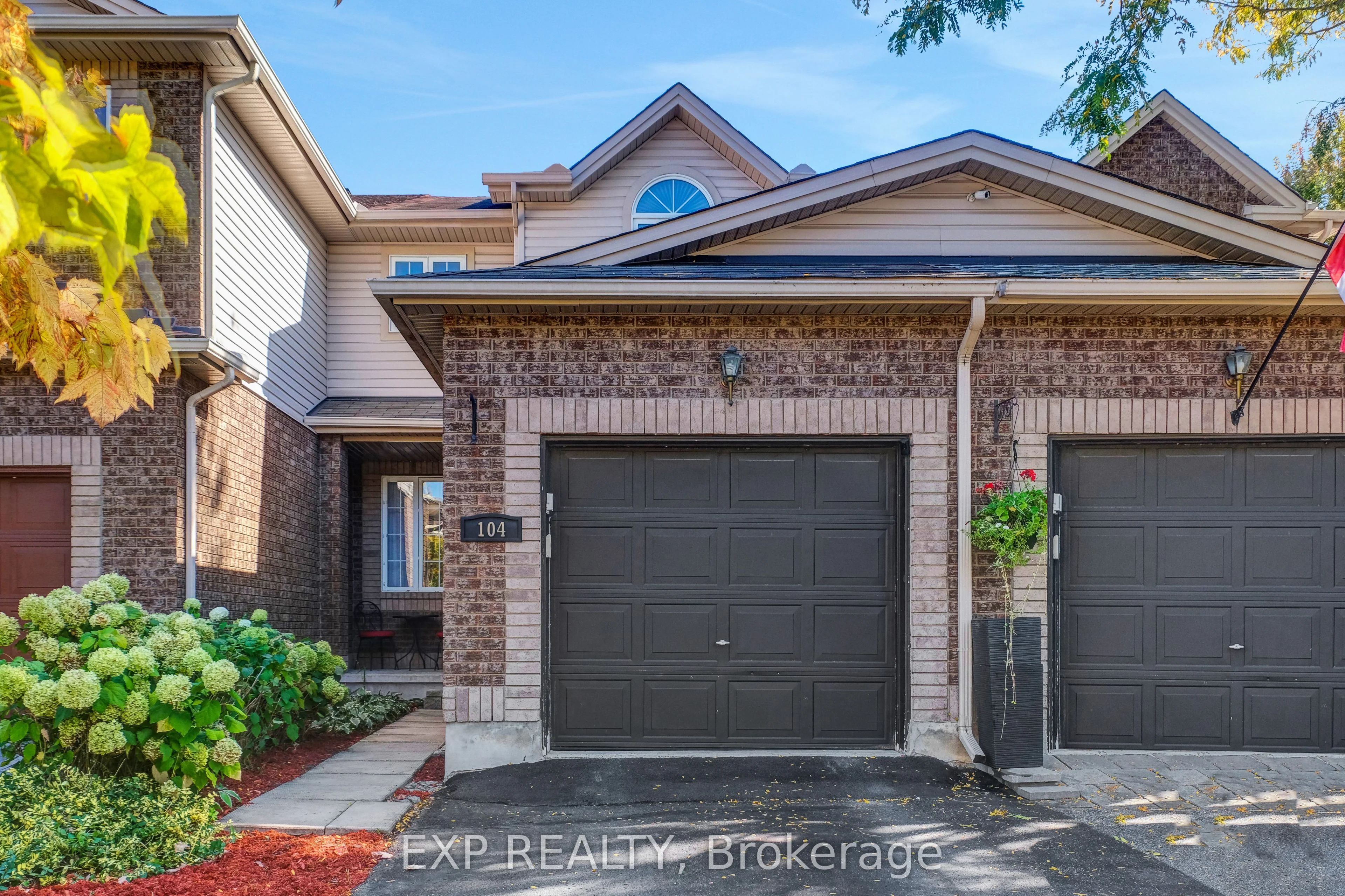 104 Carwood Circle, Overbrook - Castleheights and Area, ON K1K 4V5