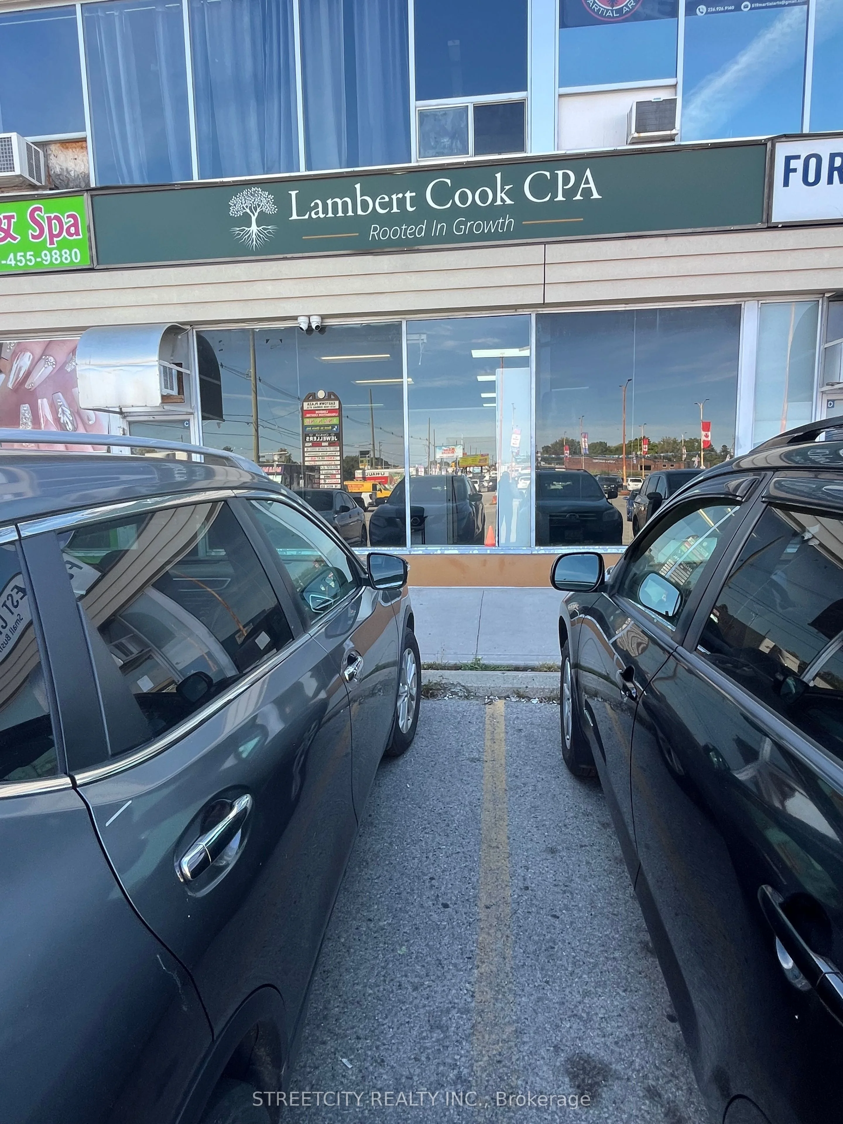 1472 Dundas Street Unit C, London East, ON N5W 3B9