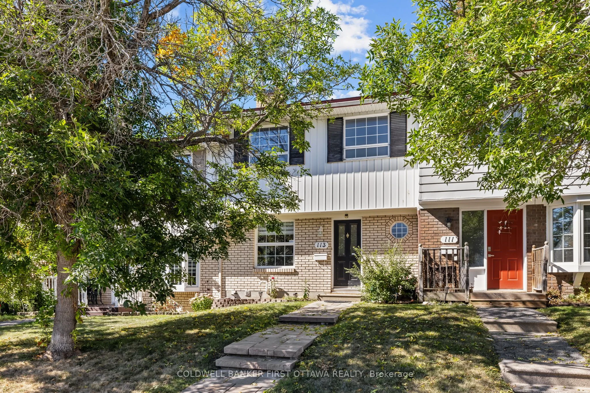 113 Monterey Drive, South of Baseline to Knoxdale, ON K2H 7A9