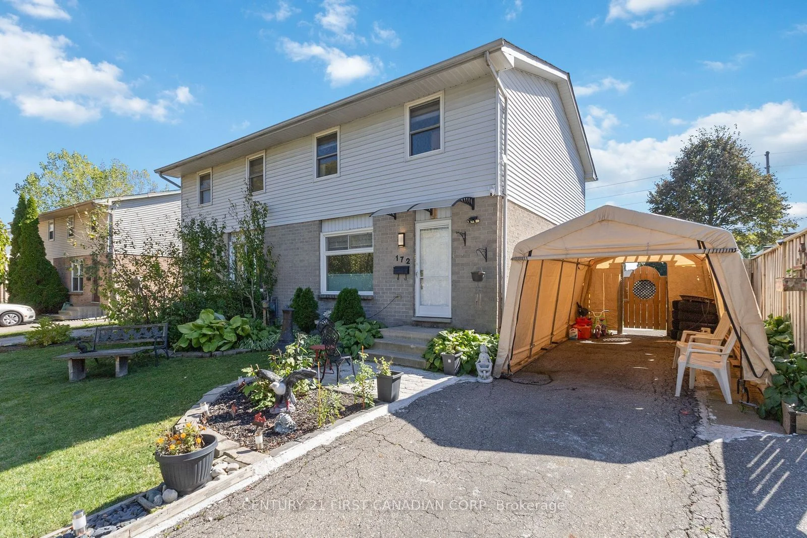 172 Golfdale Crescent, London South, ON N6C 5X4