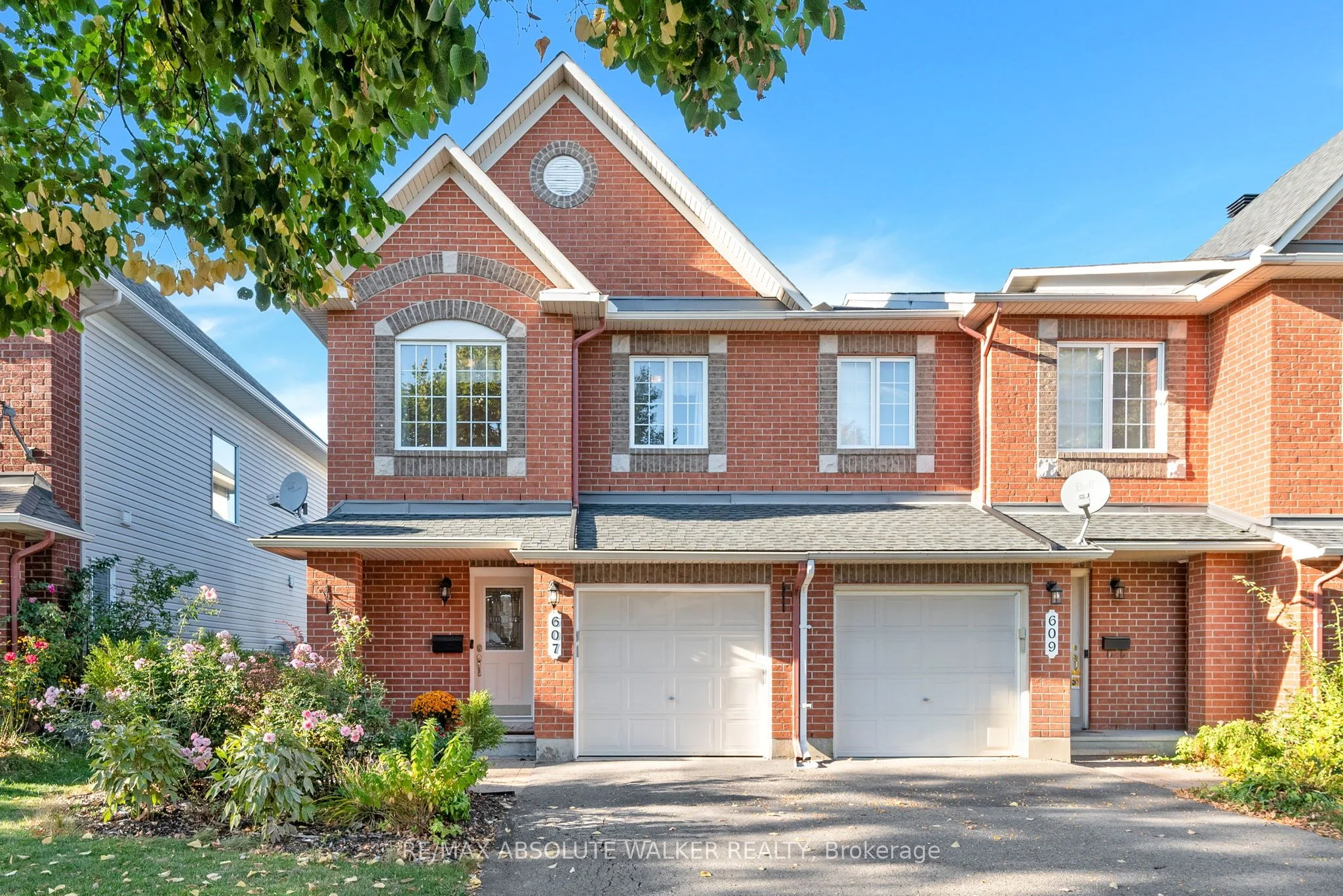 607 Aquaview Drive, Orleans - Cumberland and Area, ON K4A 4W1
