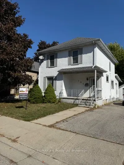 Detached in Tillsonburg