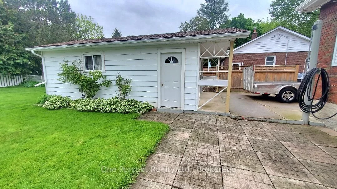 128 Woods Street, Stratford, ON N5A 1M4