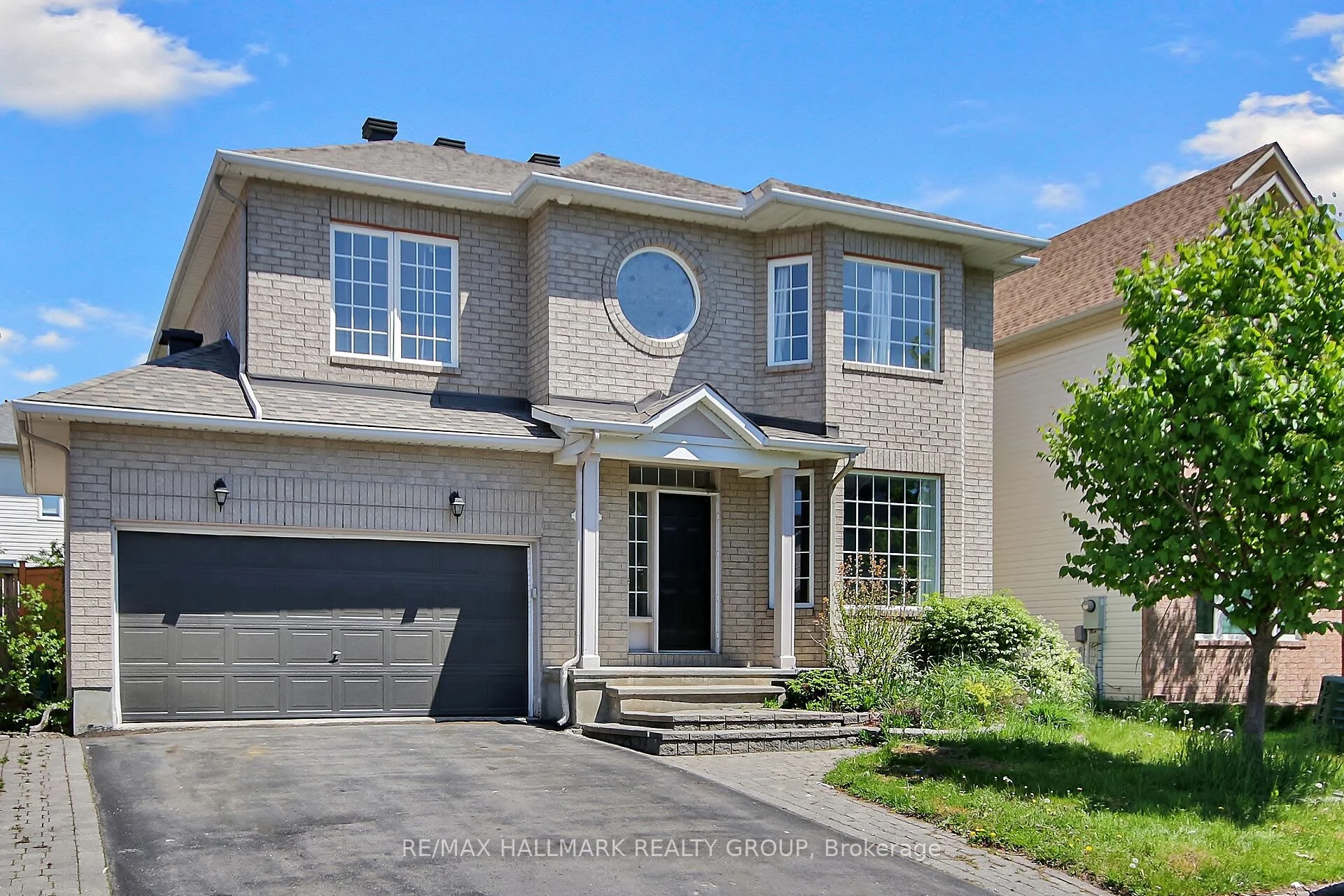206 Annapolis Circle, Hunt Club - Windsor Park Village and Area, ON K1V 1Y9