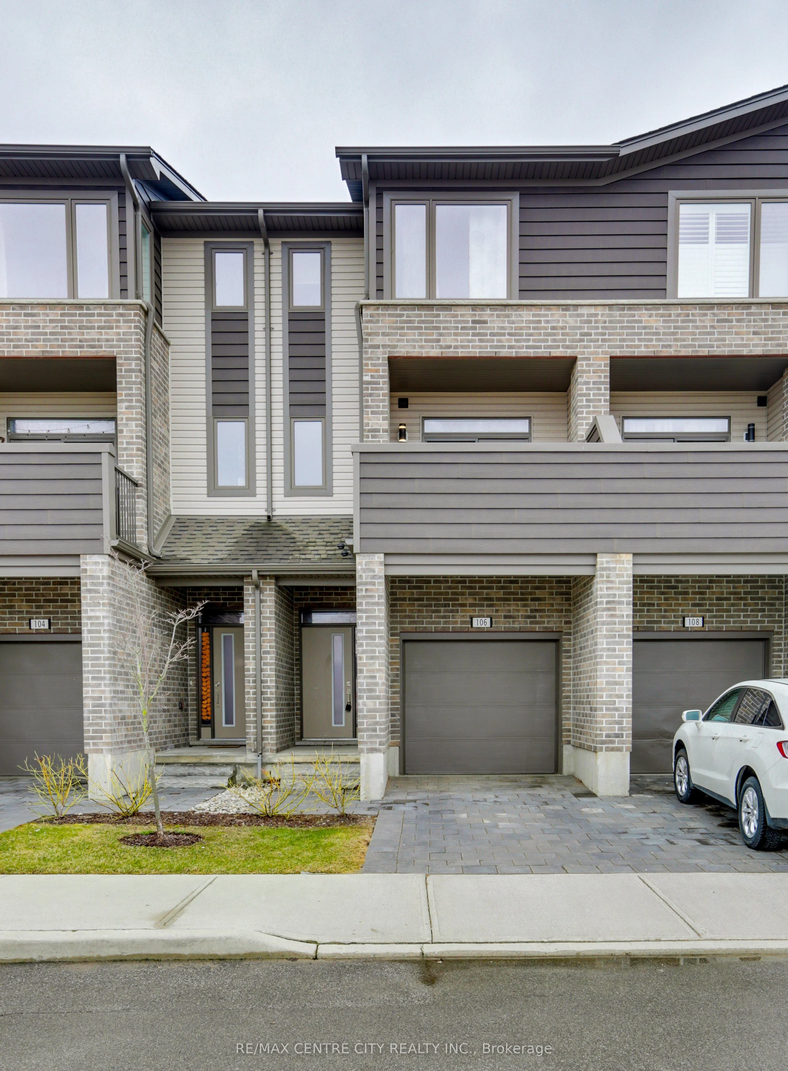 2070 Meadowgate Boulevard 106, London South, On N6m 1c6