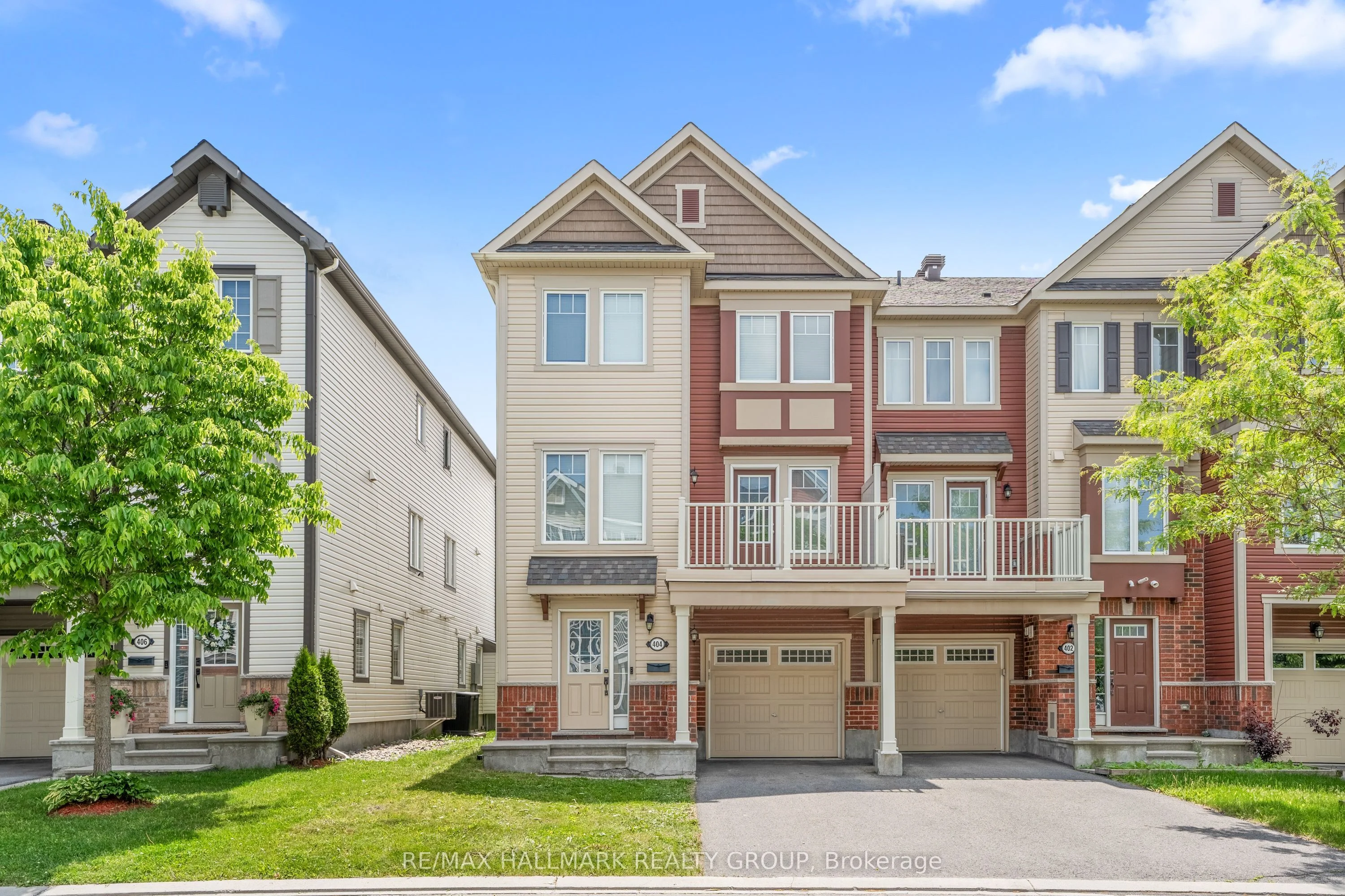 404 Rosingdale Street, Kanata, ON K2R 1G9