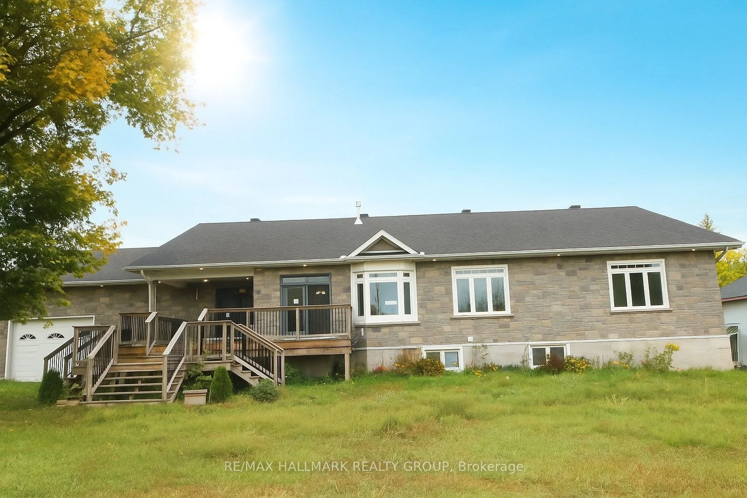4 Mineview Road, Whitewater Region, ON K0J 1Y0