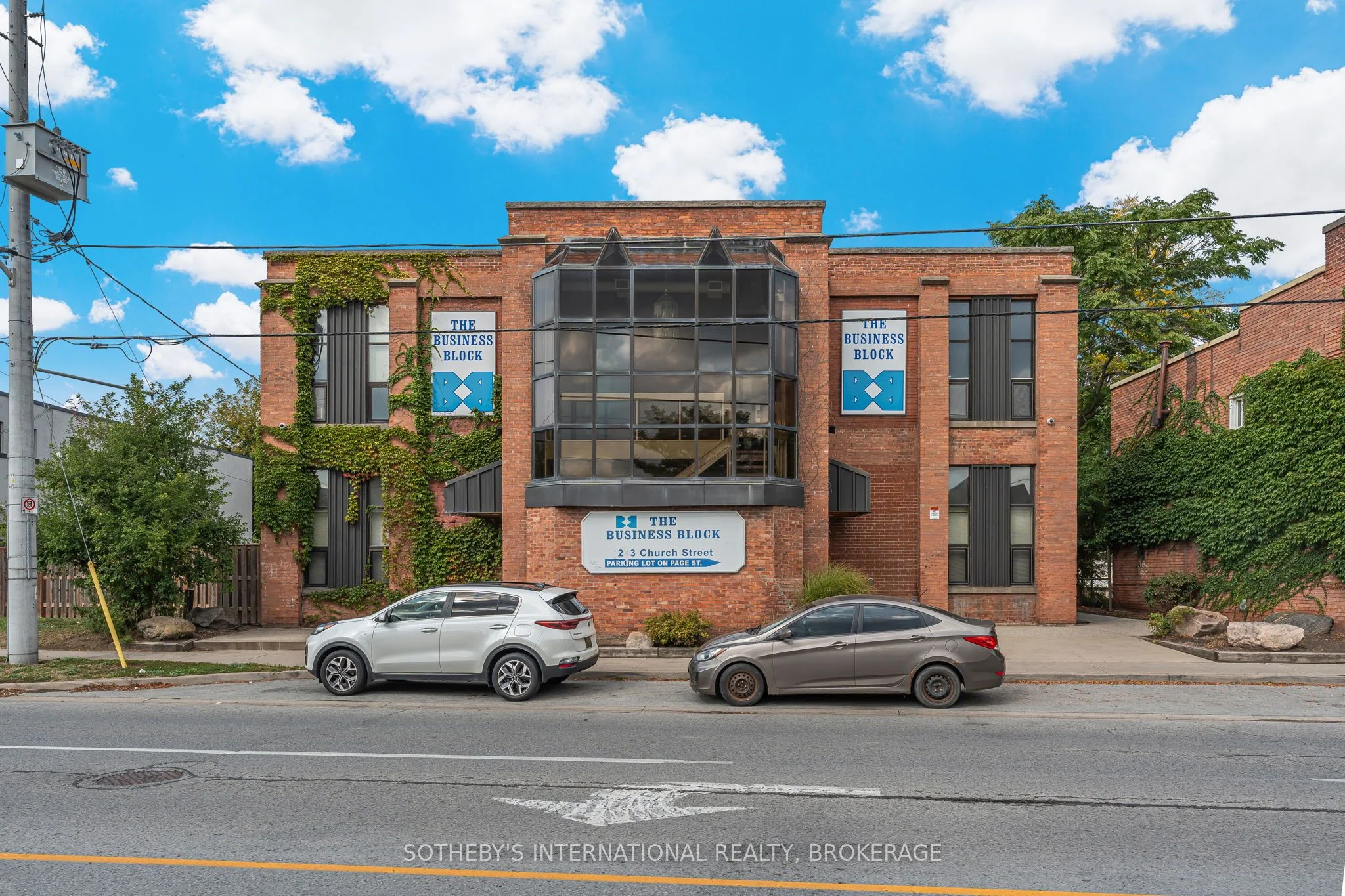 243 Church Street 100, St. Catharines, ON L2R 3E8