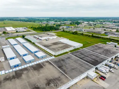 360 Exeter Road 1 & 1a, London South, On N6e 2z4
