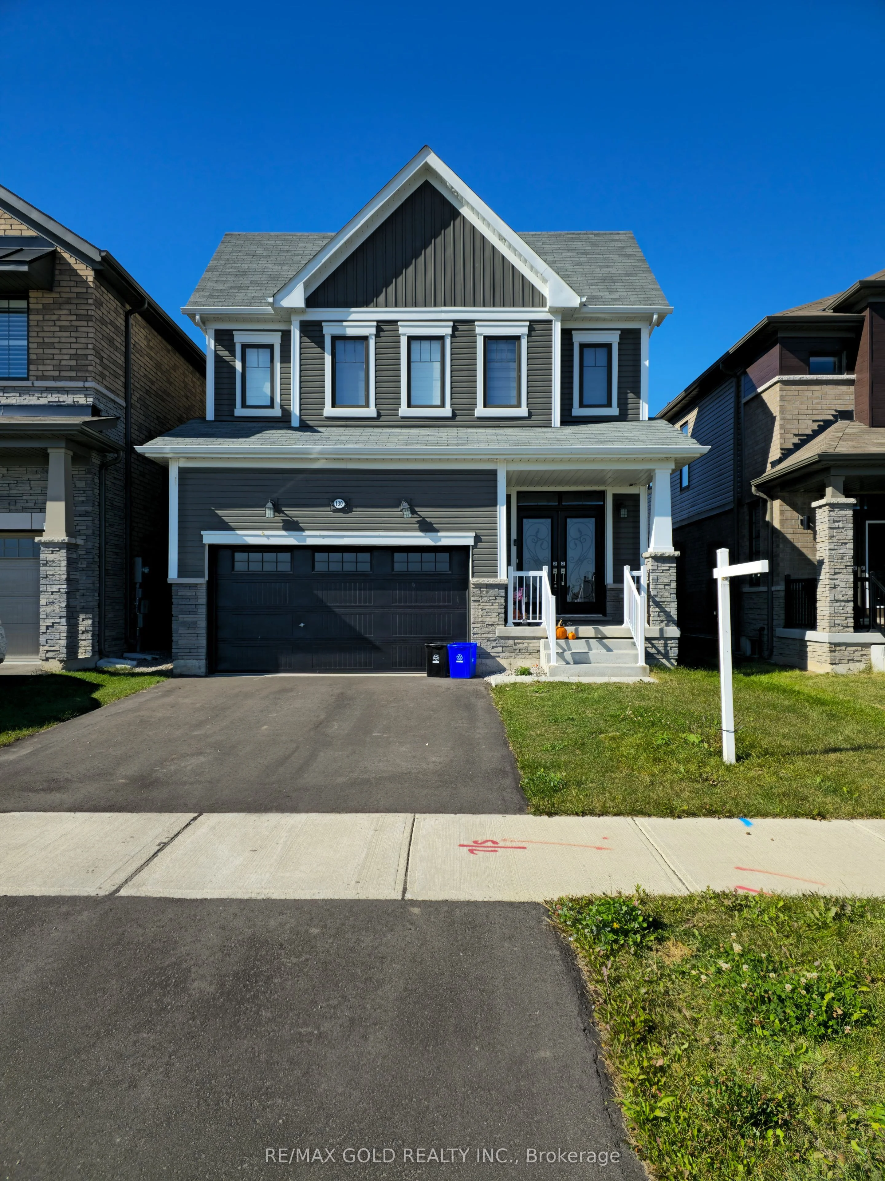130 Whithorn Crescent, Haldimand, On N3w 0g4