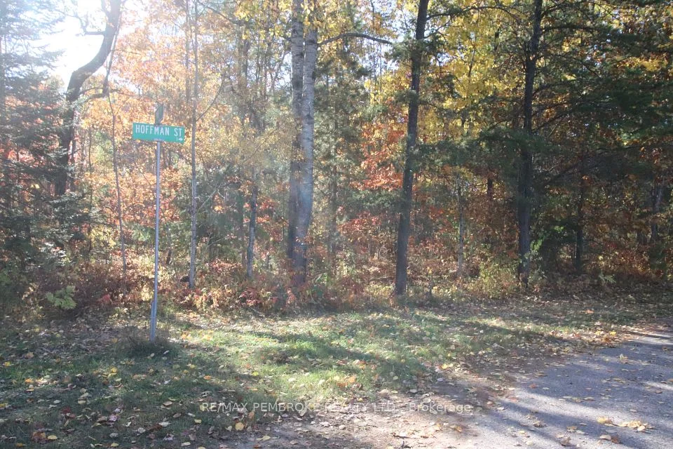 0 Hoffman Street, Petawawa, ON K8H 2H5