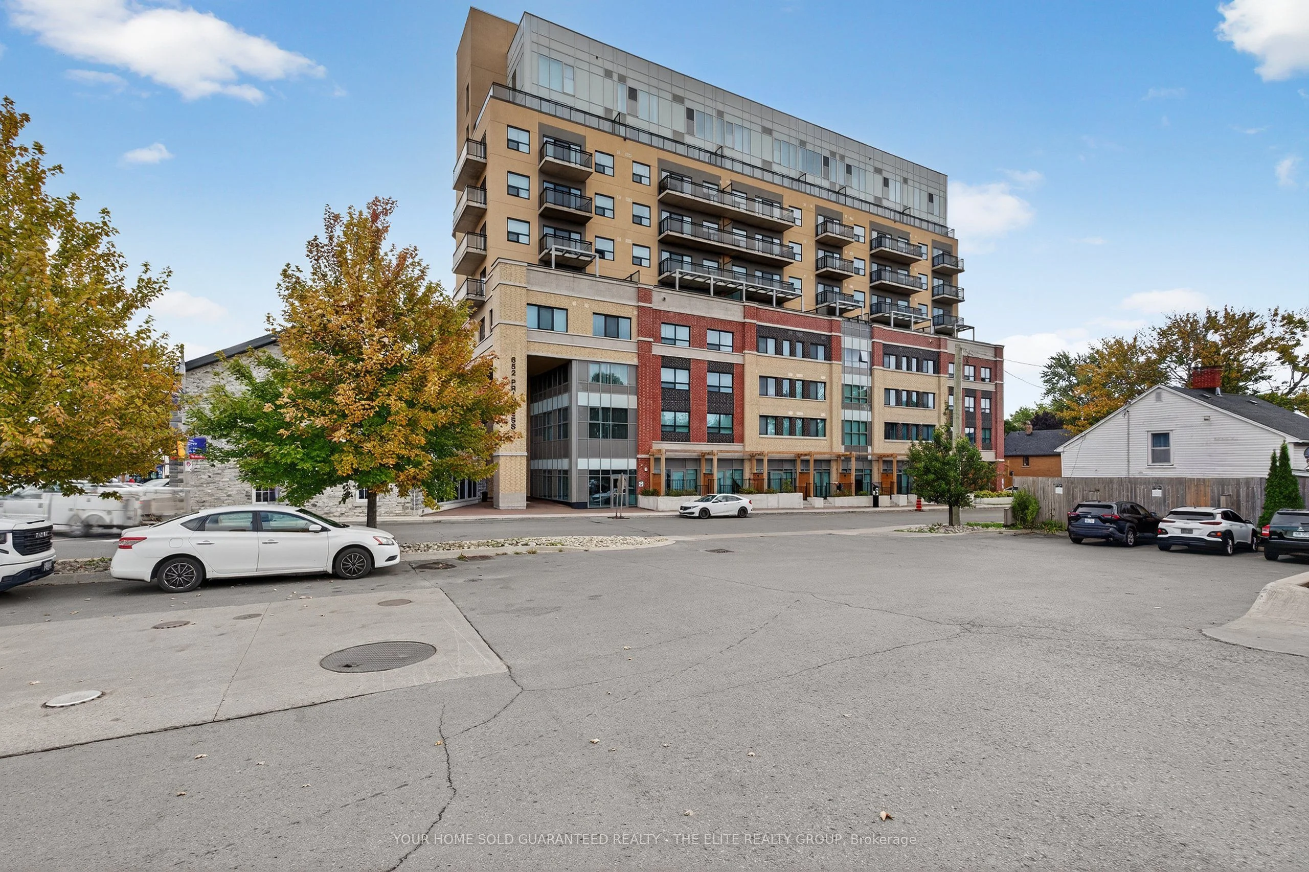 Condo Apartment in Kingston