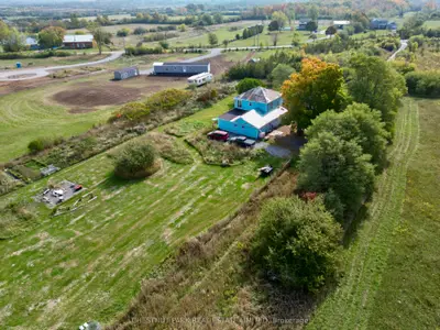 Detached in Prince Edward County