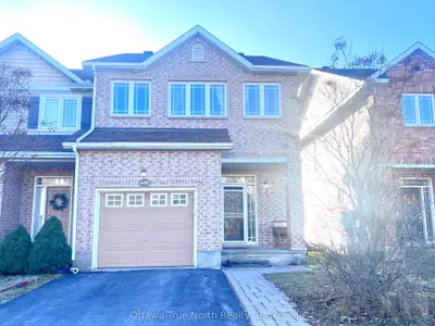 Att/Row/Townhouse in Kanata