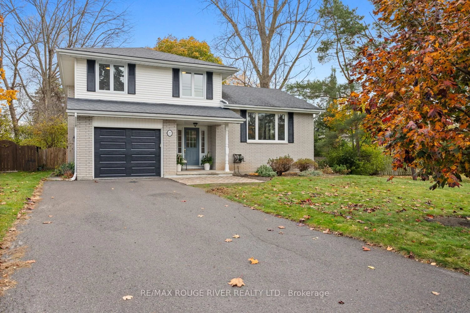 Detached in Belleville