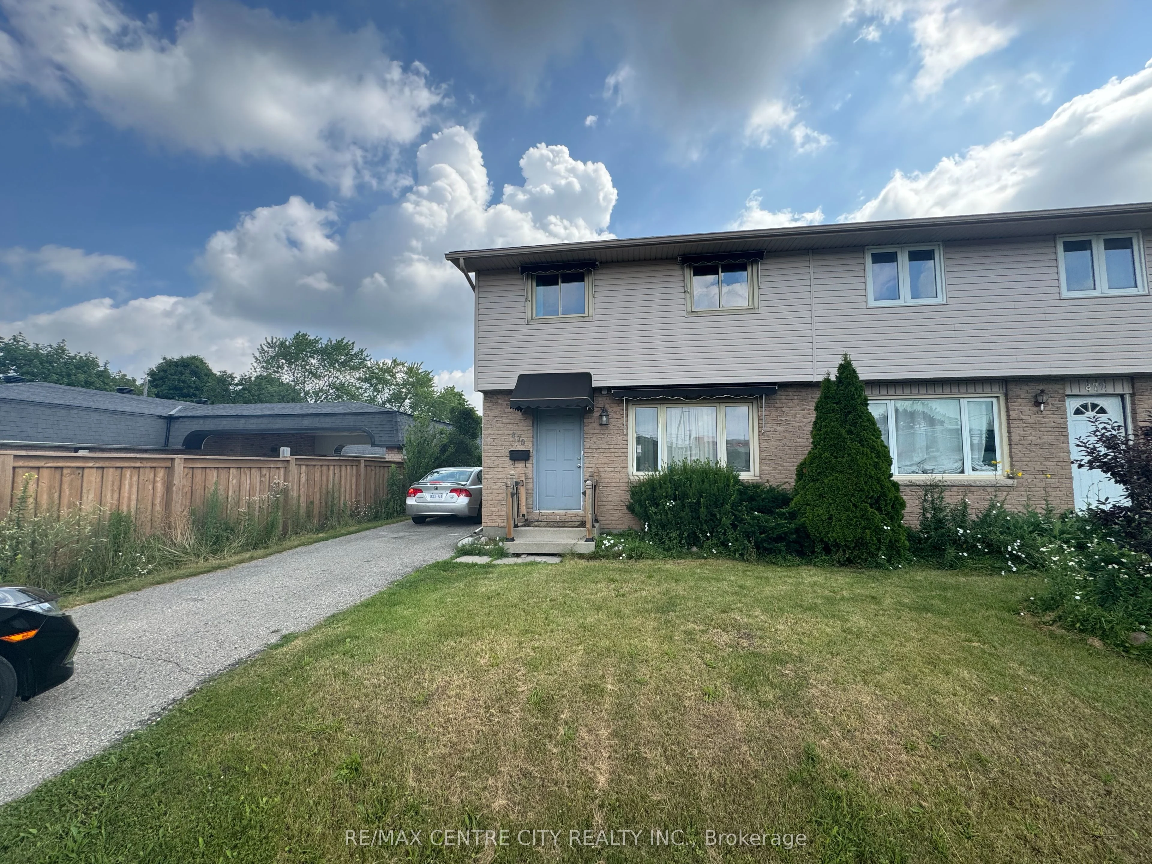 870 Wellingsboro Road, London South, ON N6E 1Y5