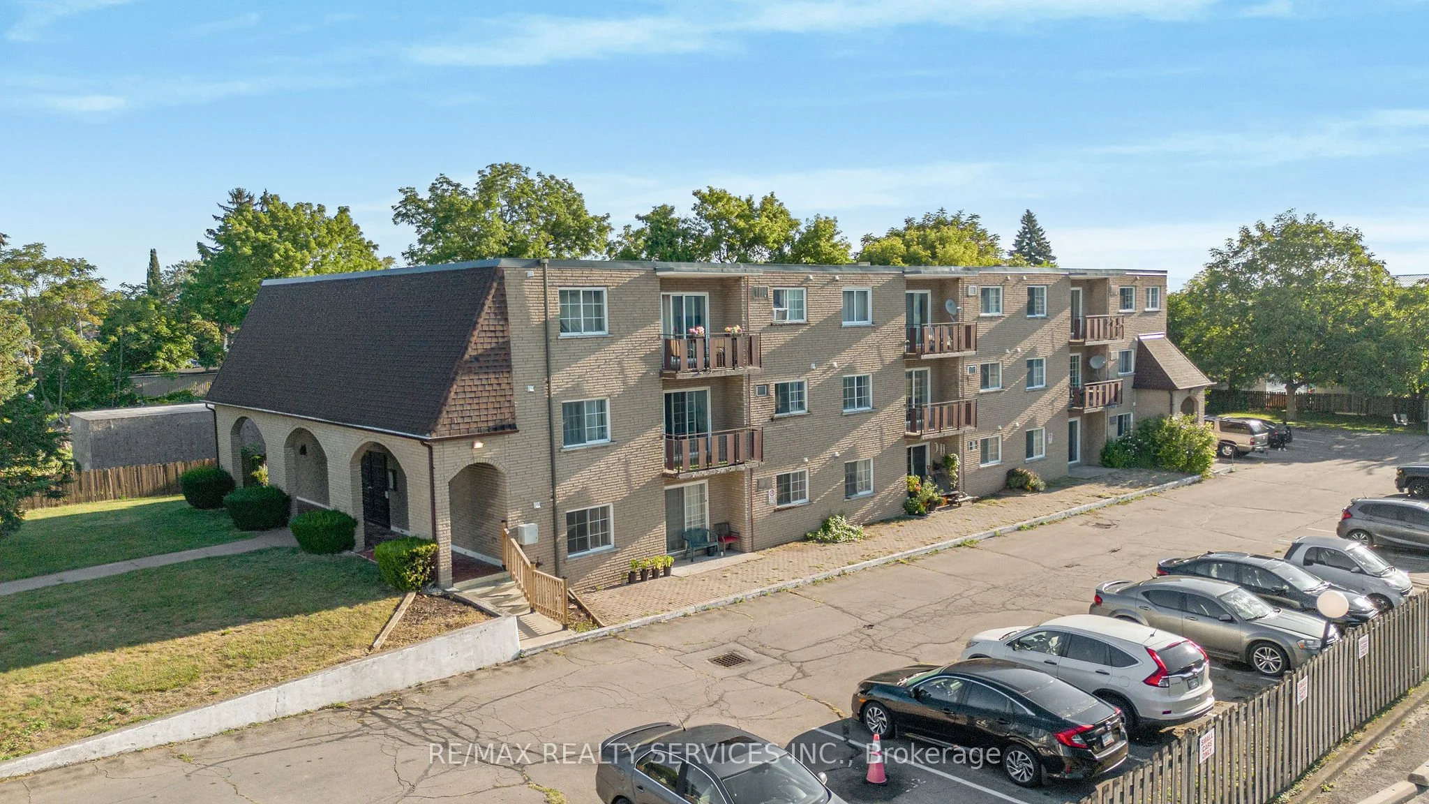 4218 Portage Road 304, Niagara Falls, ON L2E 6A4