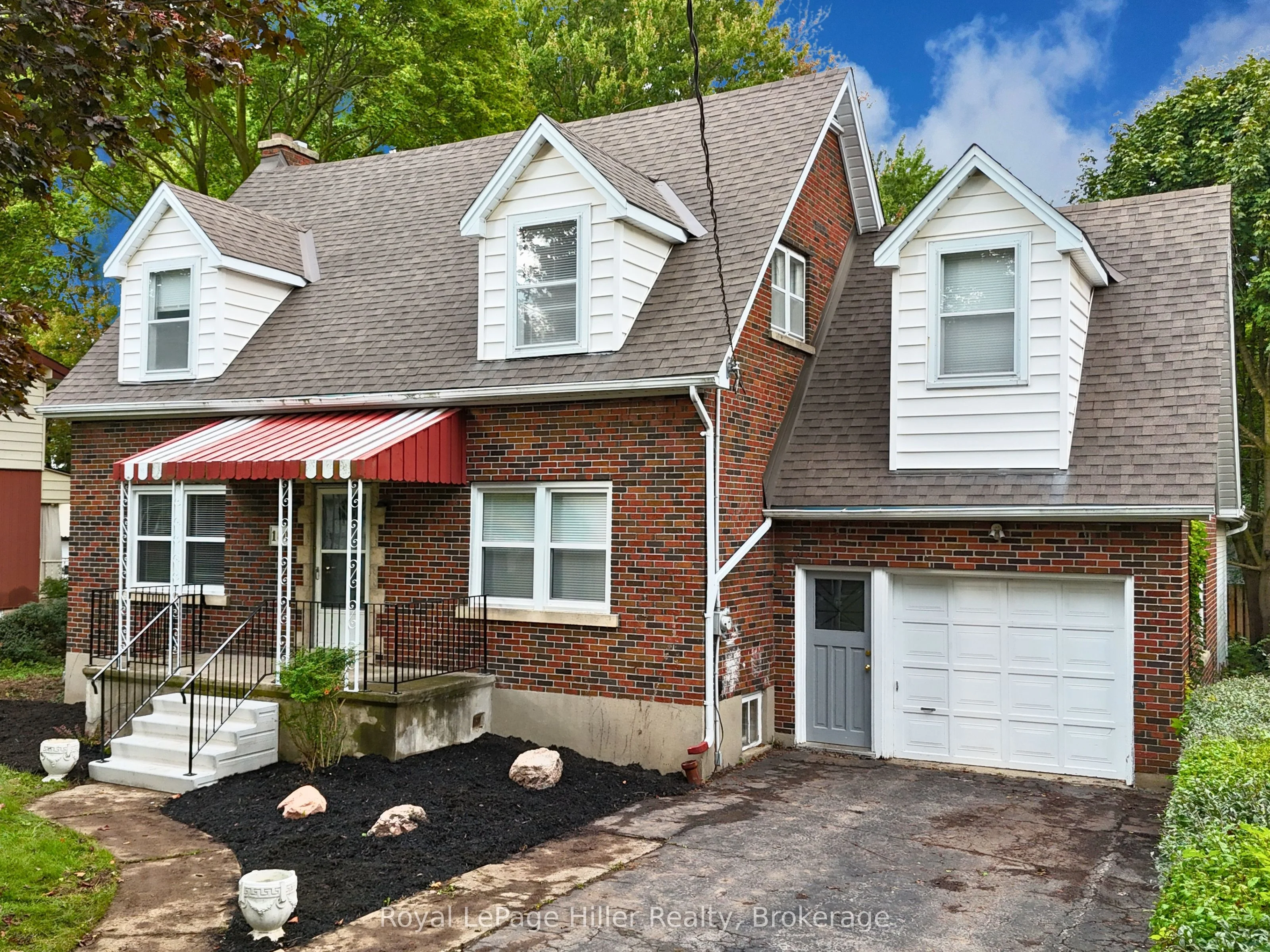 180 Charles Street, Stratford, ON N5A 5Y2