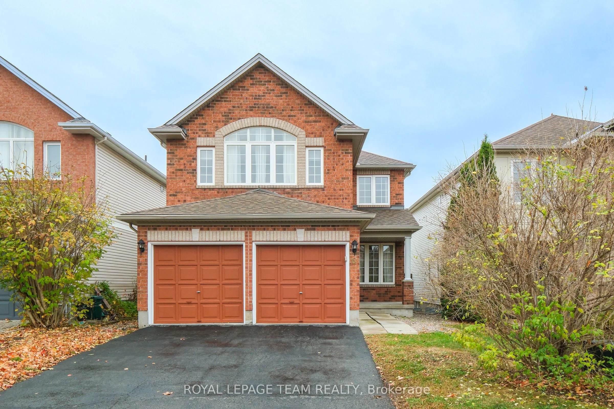 6 State Street, Carlington - Central Park, On K2c 4b3