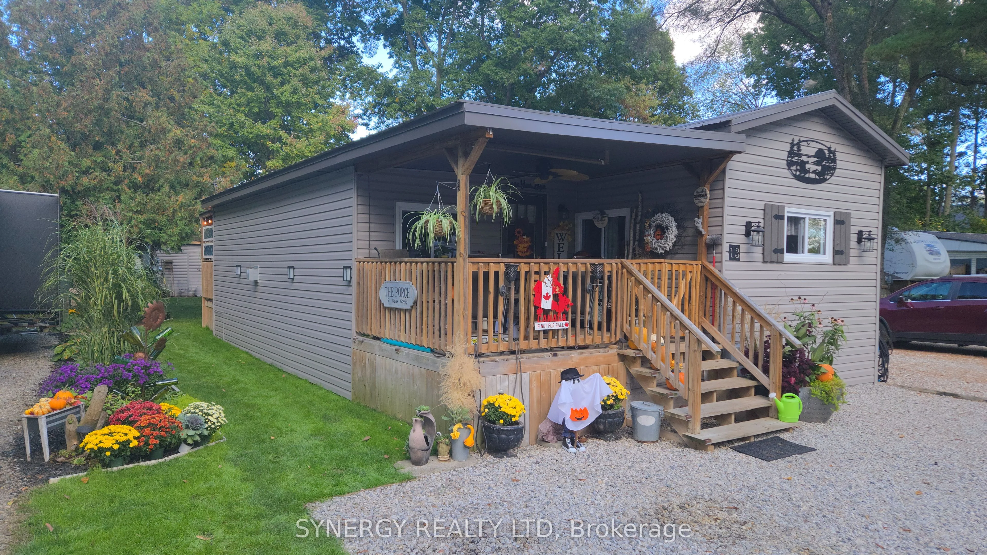 24749 Park Street, Strathroy-Caradoc, ON N7G 1P4