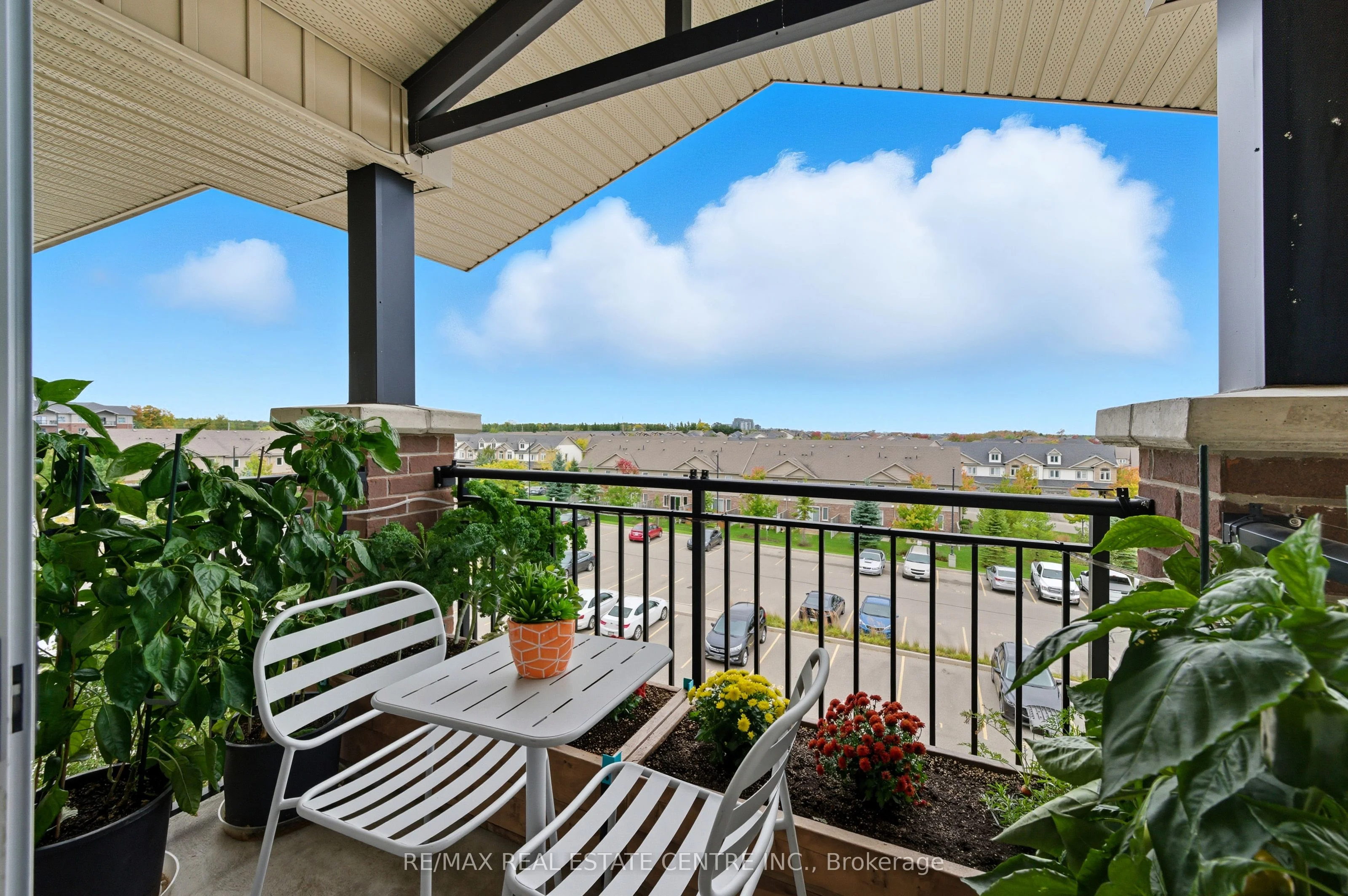 67 Kingsbury Square 411, Guelph, ON N1L 0L3