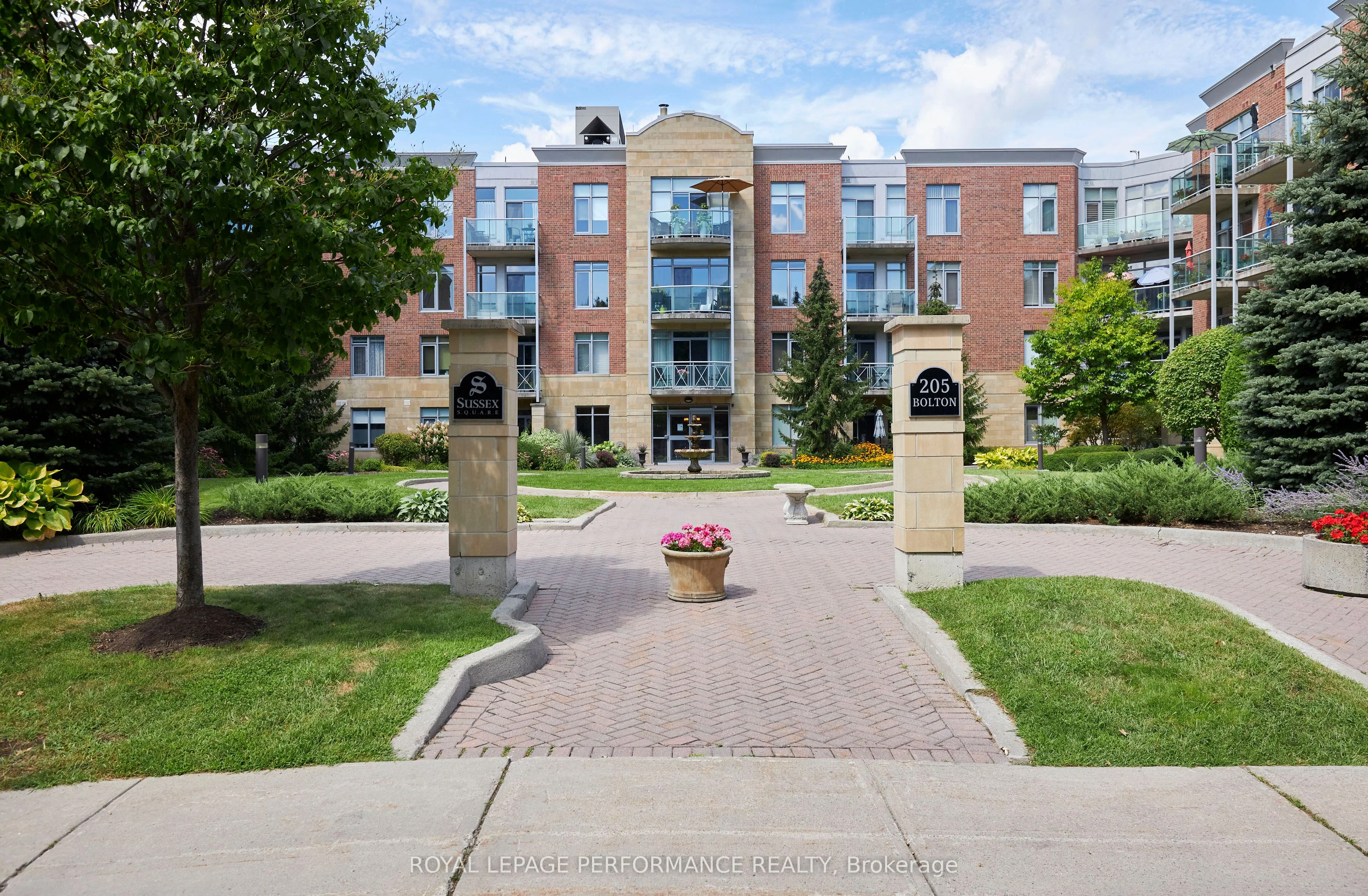 205 Bolton Street 332, Lower Town - Sandy Hill, On K1n 1k7