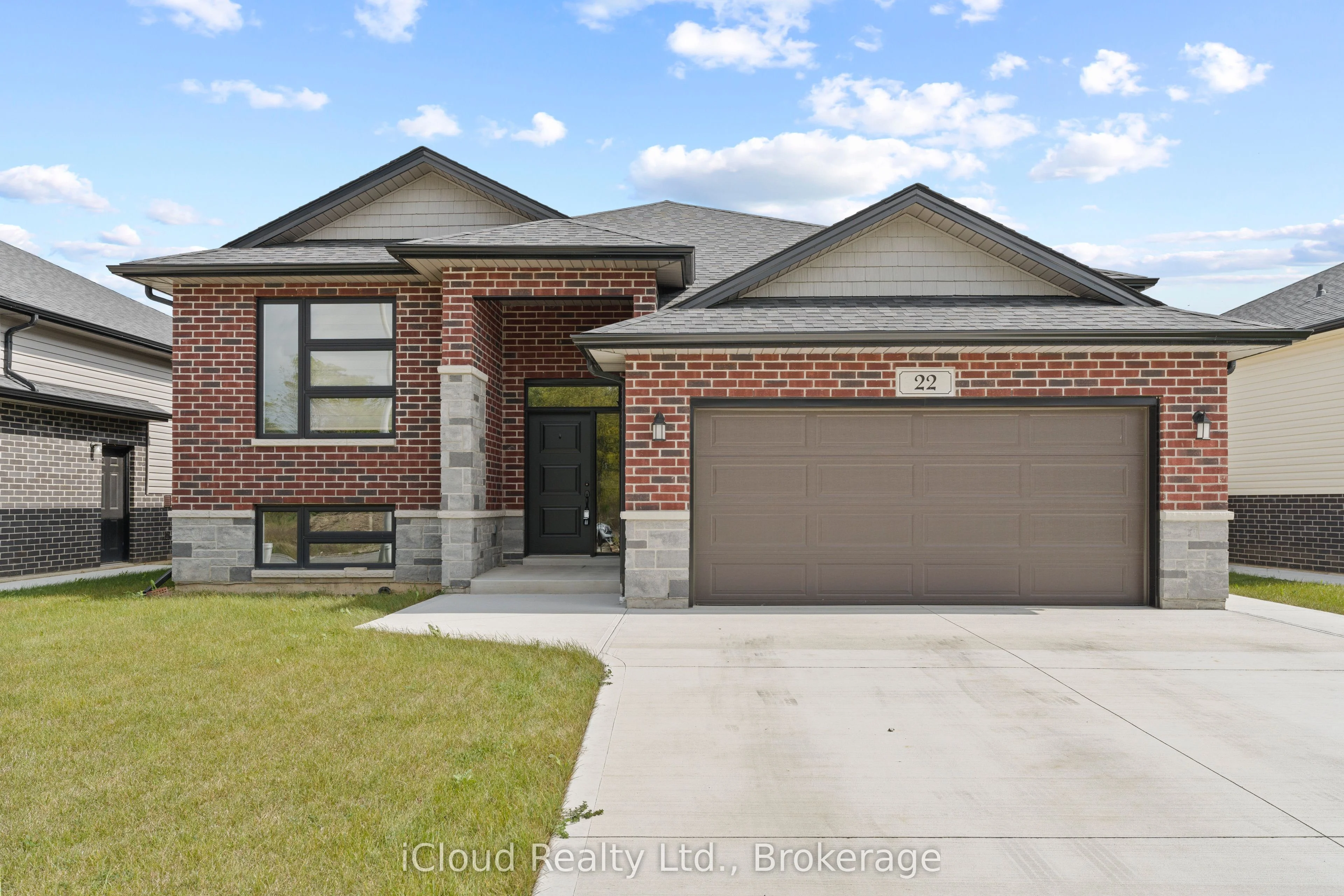 22 Kingsbridge Drive, Amherstburg, ON N9V 4A4