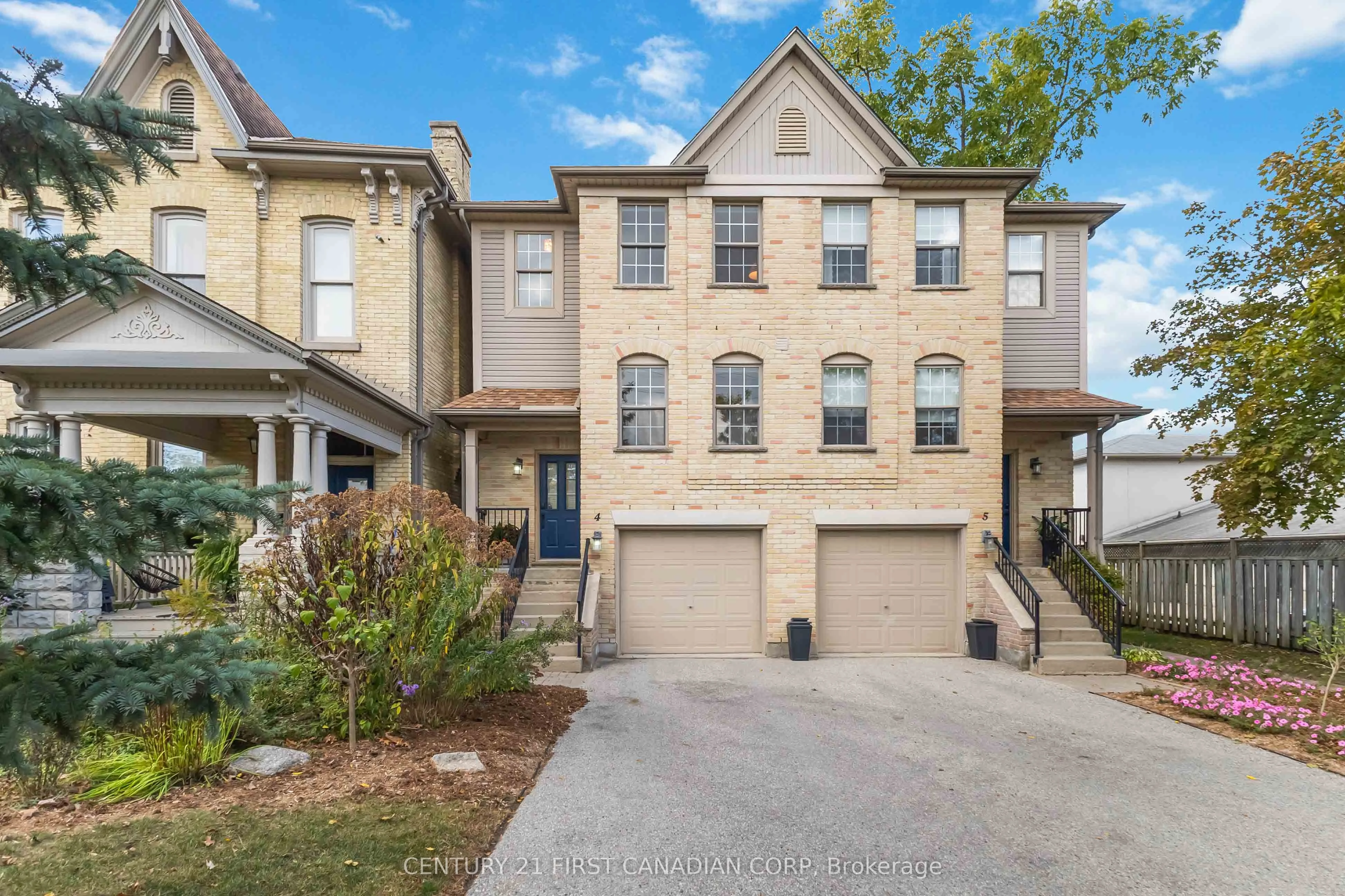 Condo Townhouse in London East