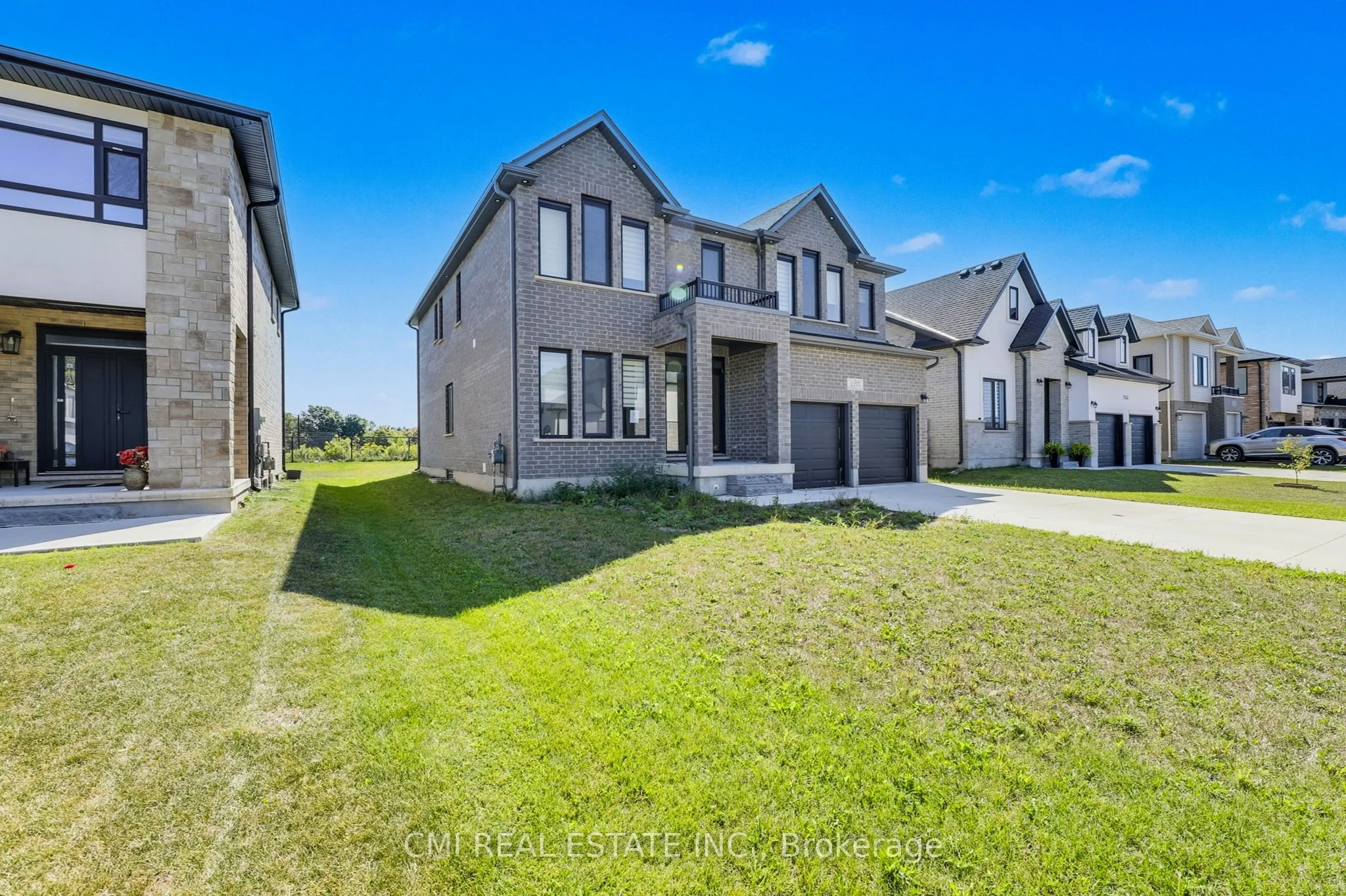 2355 Bakervilla Street, London South, ON N6P 0H4