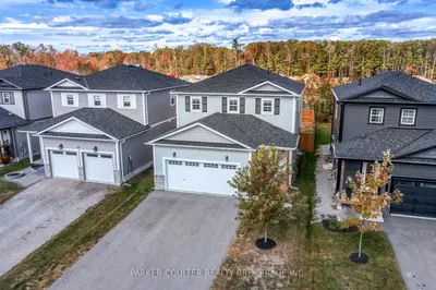 Detached in Gravenhurst