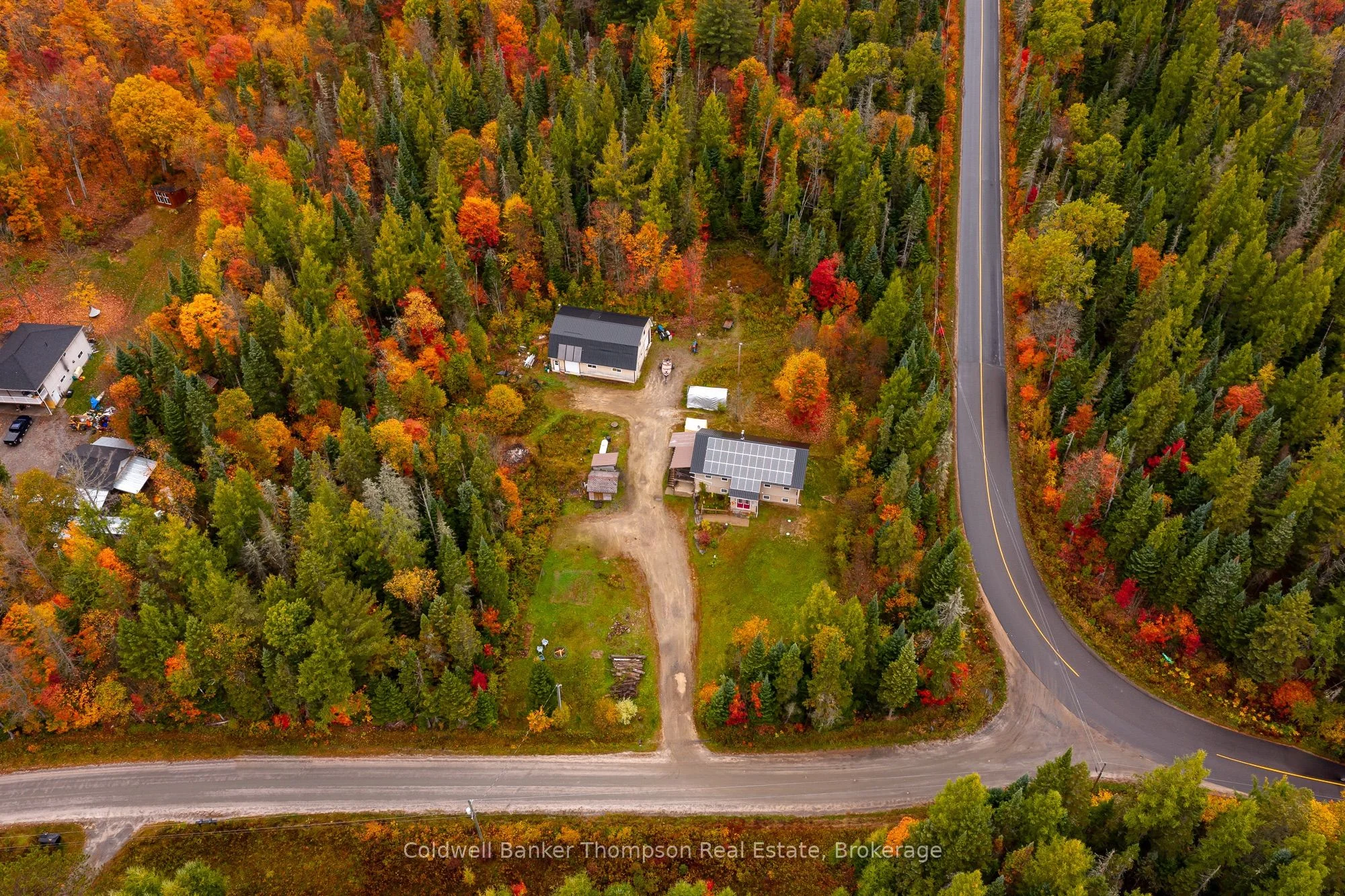 20 Wolf Paw Road, Huntsville, ON P0B 1M0