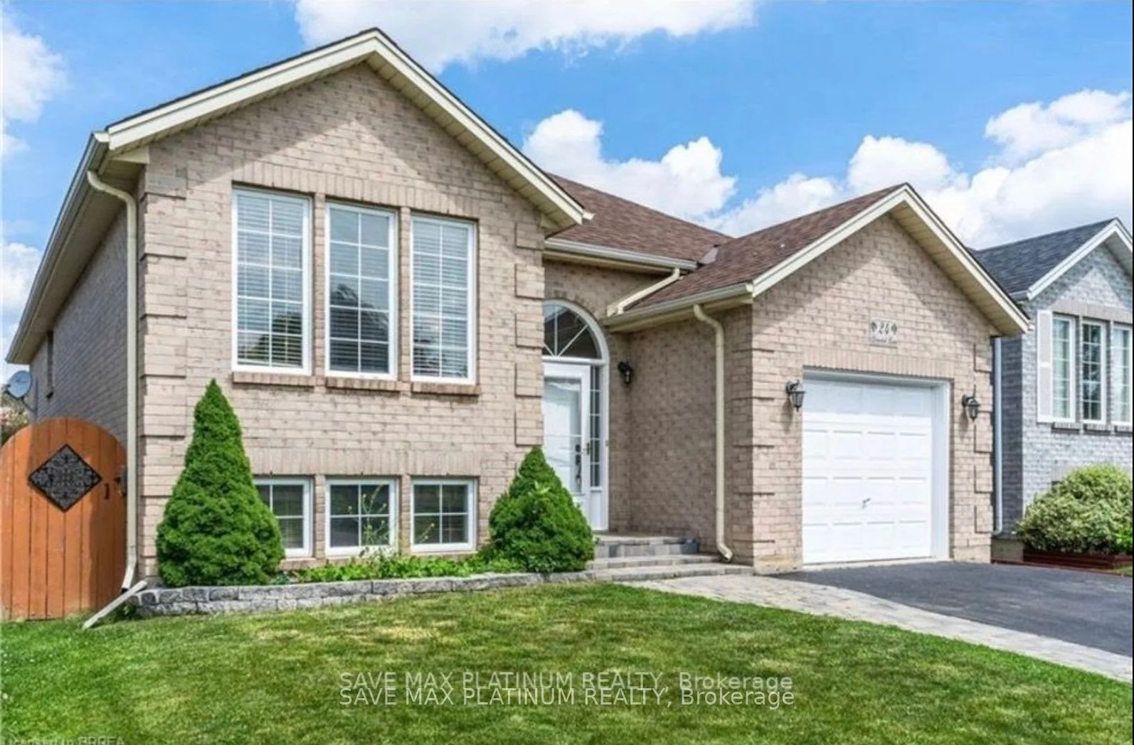 24 Limerick Lane, Brantford, ON N3T 6L3