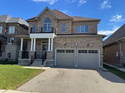 Detached in Woodstock