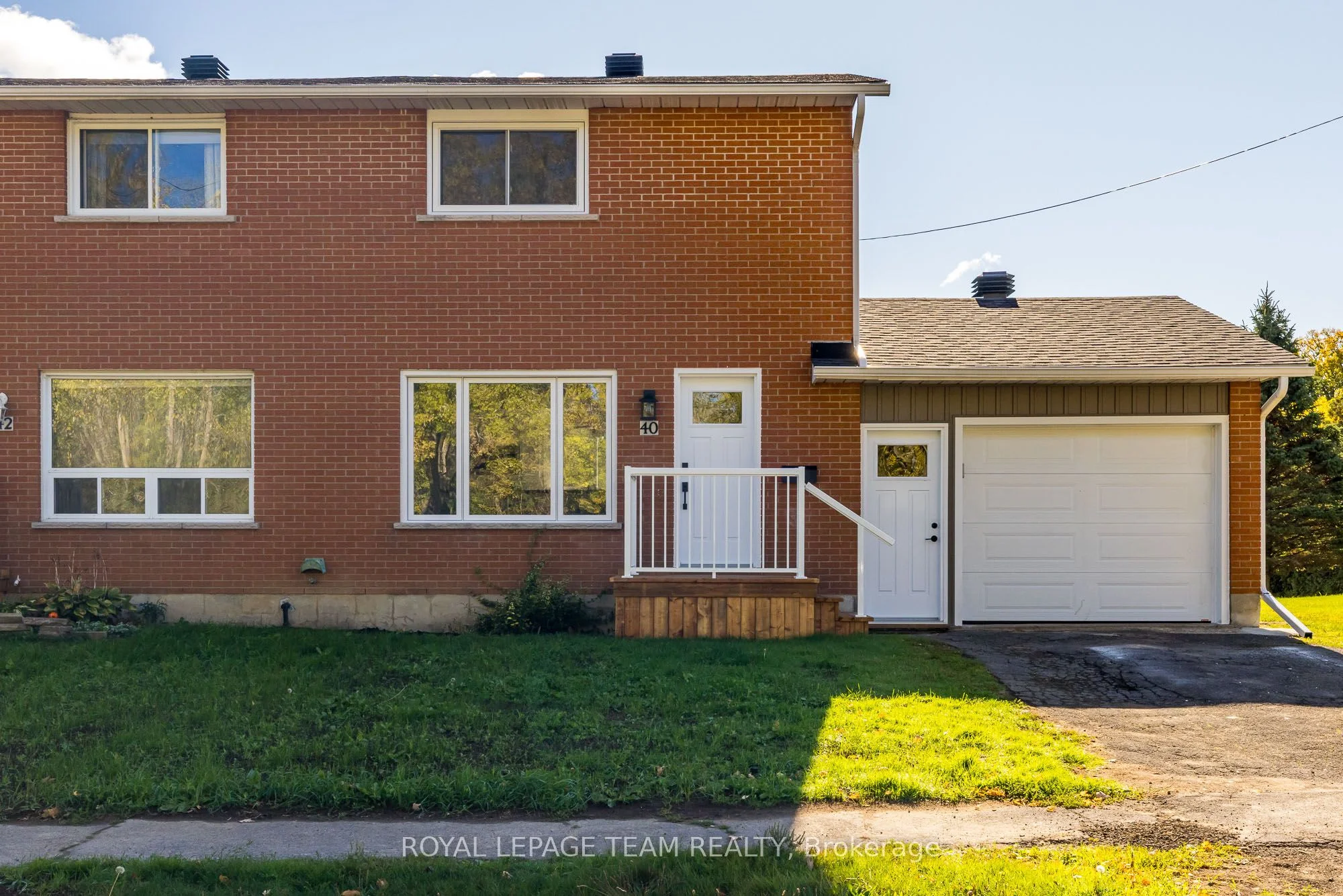 40 Beach Avenue, South Dundas, ON K0E 1K0