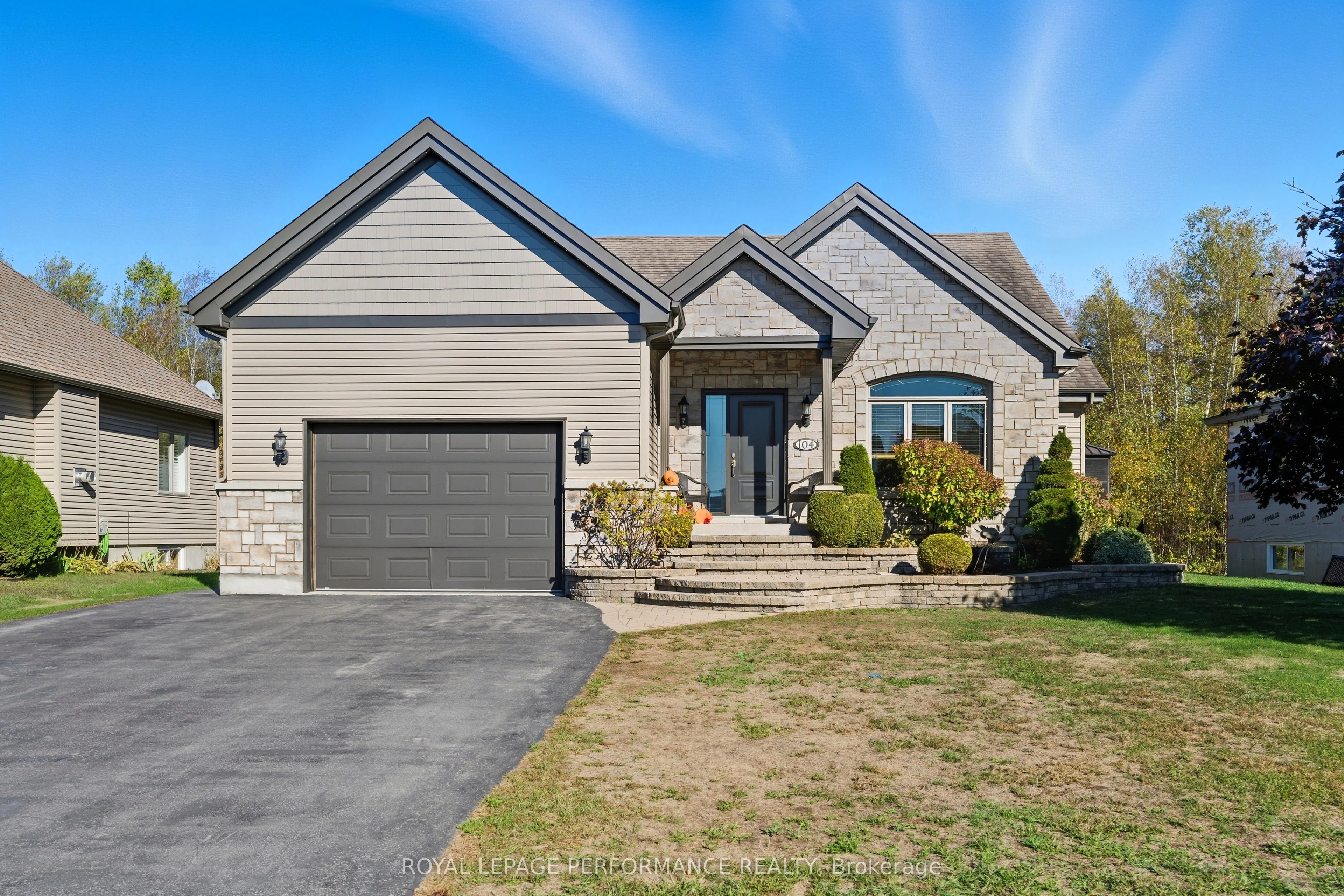 104 Pitre Street, Alfred and Plantagenet, ON K0B 1A0