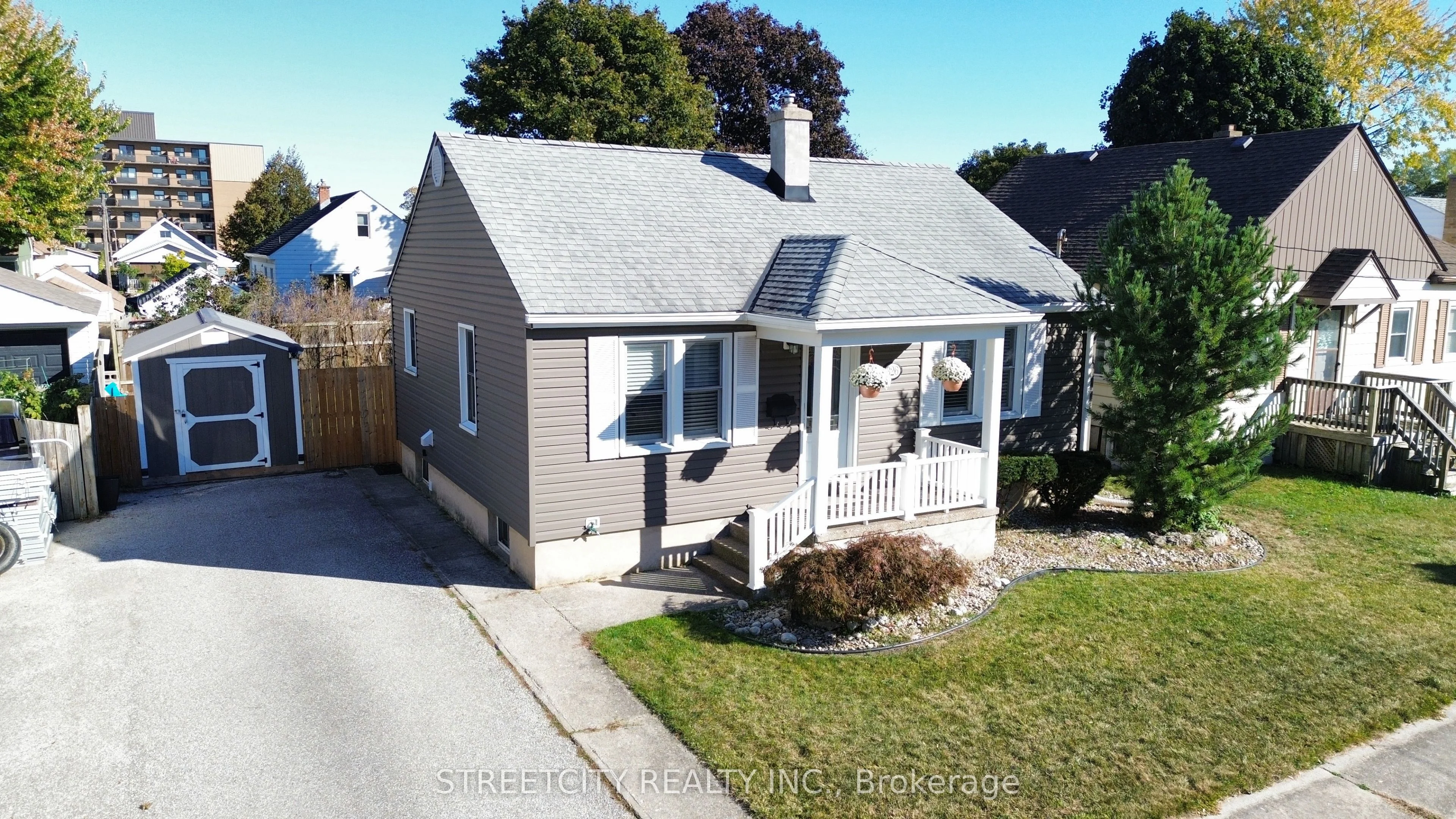 326 Cotterbury Street, Sarnia, ON N7T 6M6