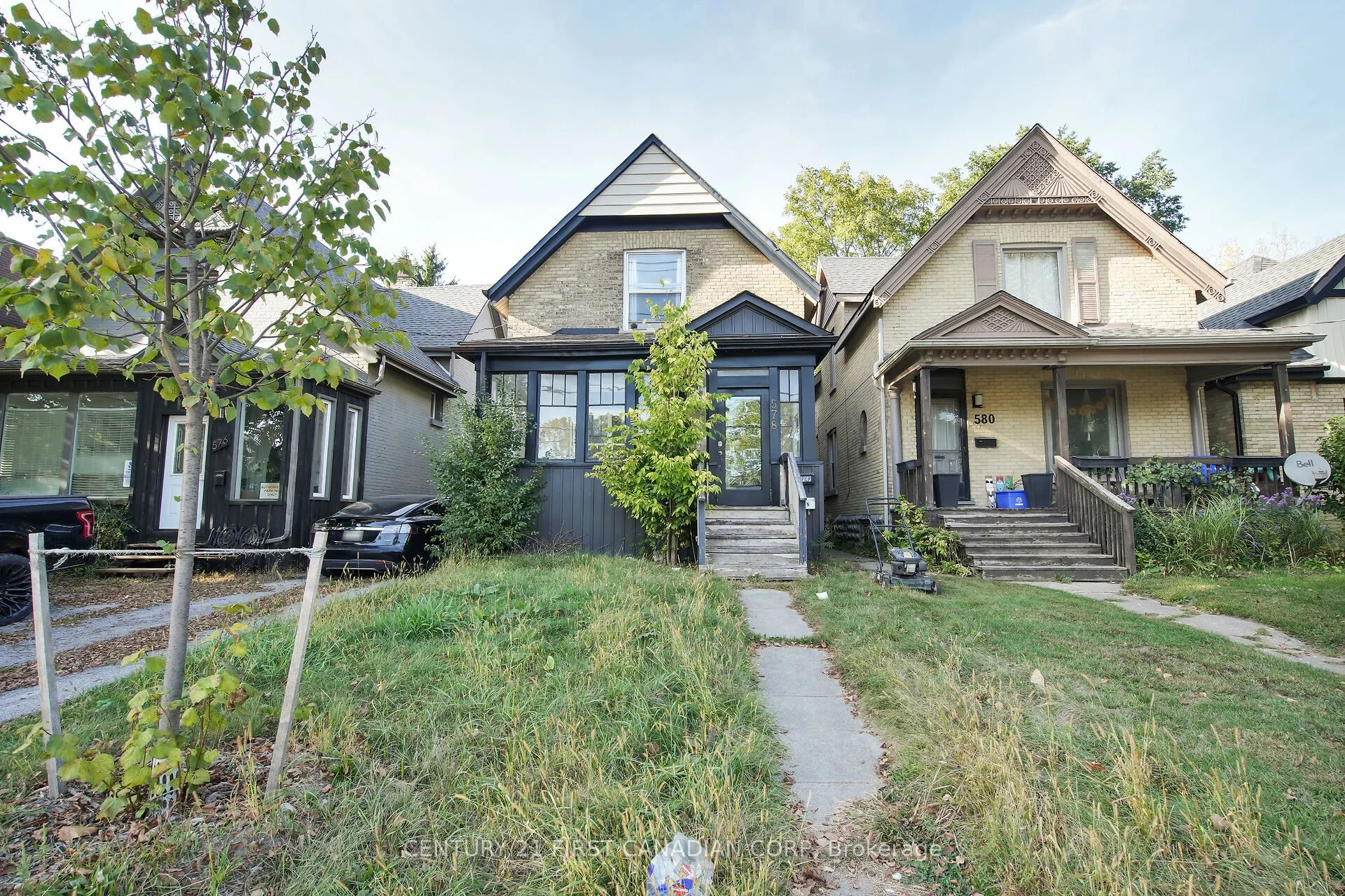 578 Oxford Street E, London East, ON N5Y 3J1