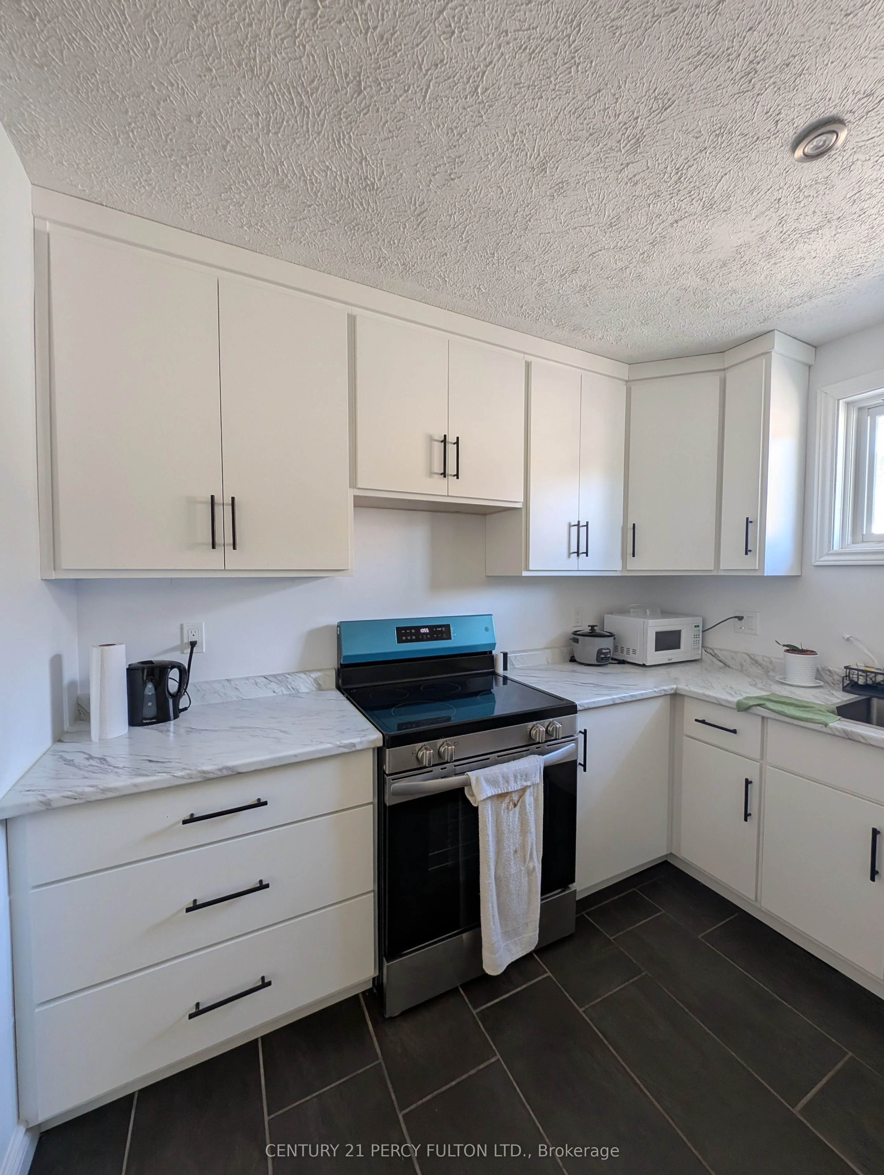 185 Bricker Street, Saugeen Shores, On N0h 2c1