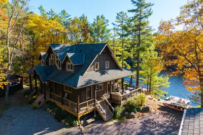 Detached in Gravenhurst