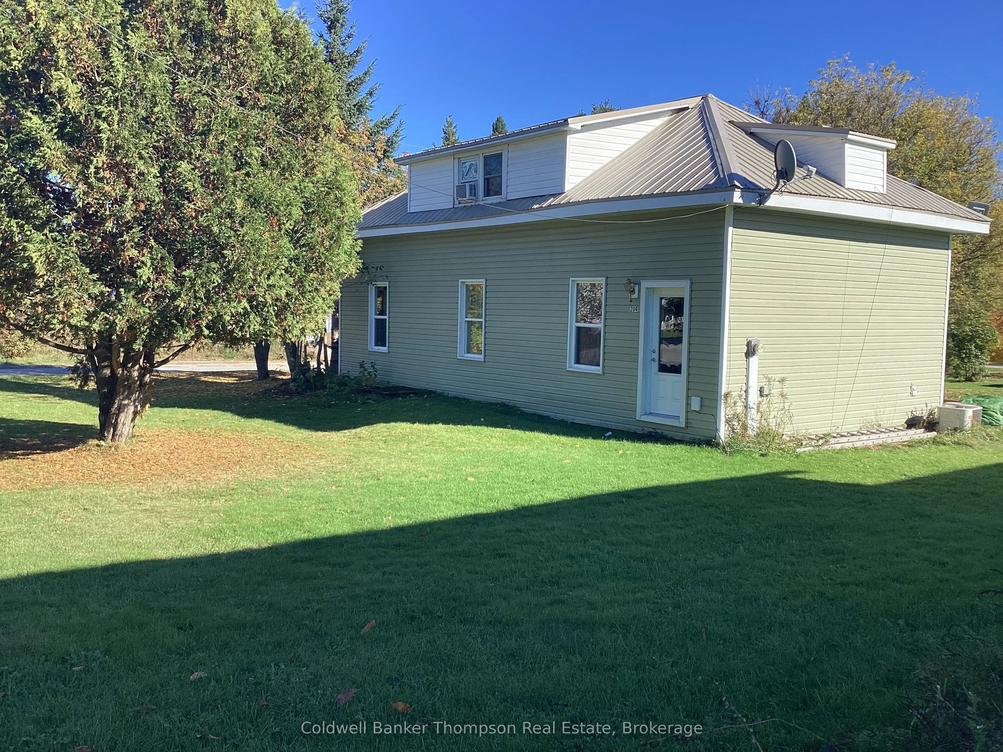 204 Queen Street, Burk's Falls, ON P0A 1C0