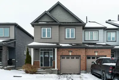 Att/Row/Townhouse in Barrhaven