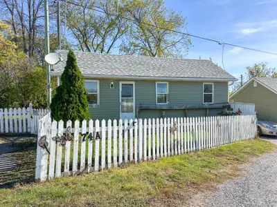 Fourplex in Quinte West