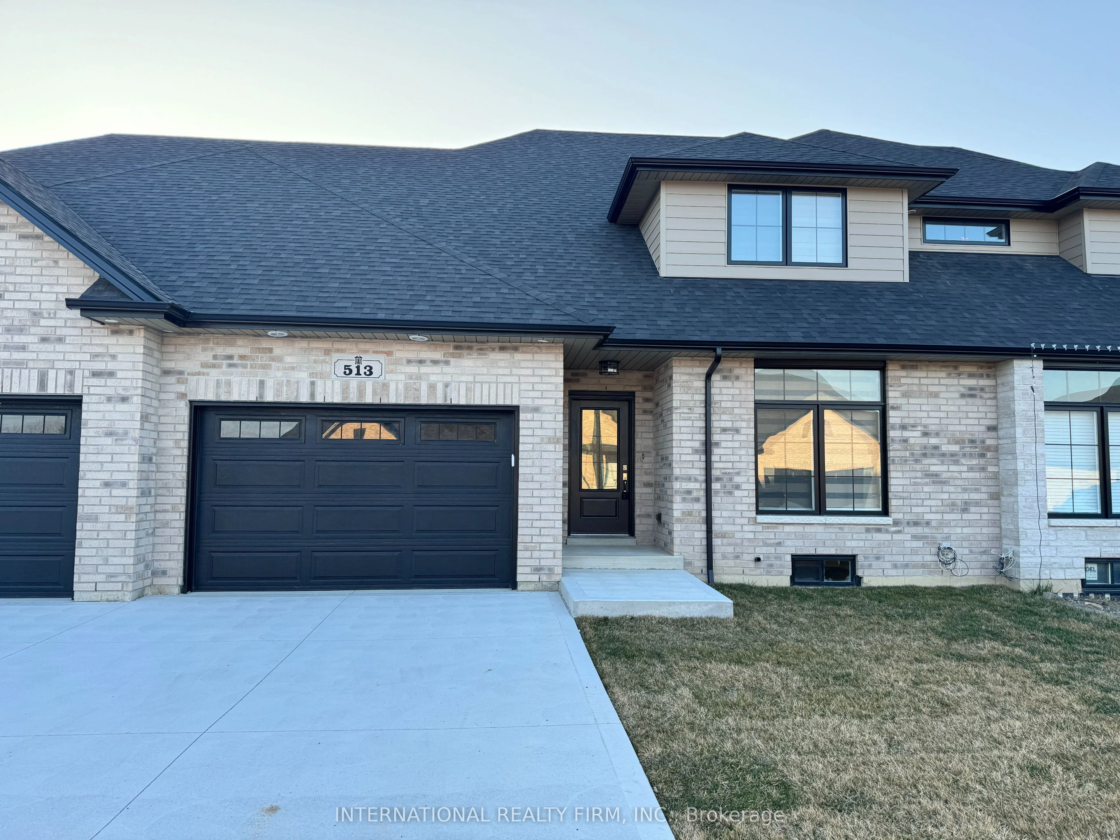 513 E Water Road E, Amherstburg, ON N9V 4C5