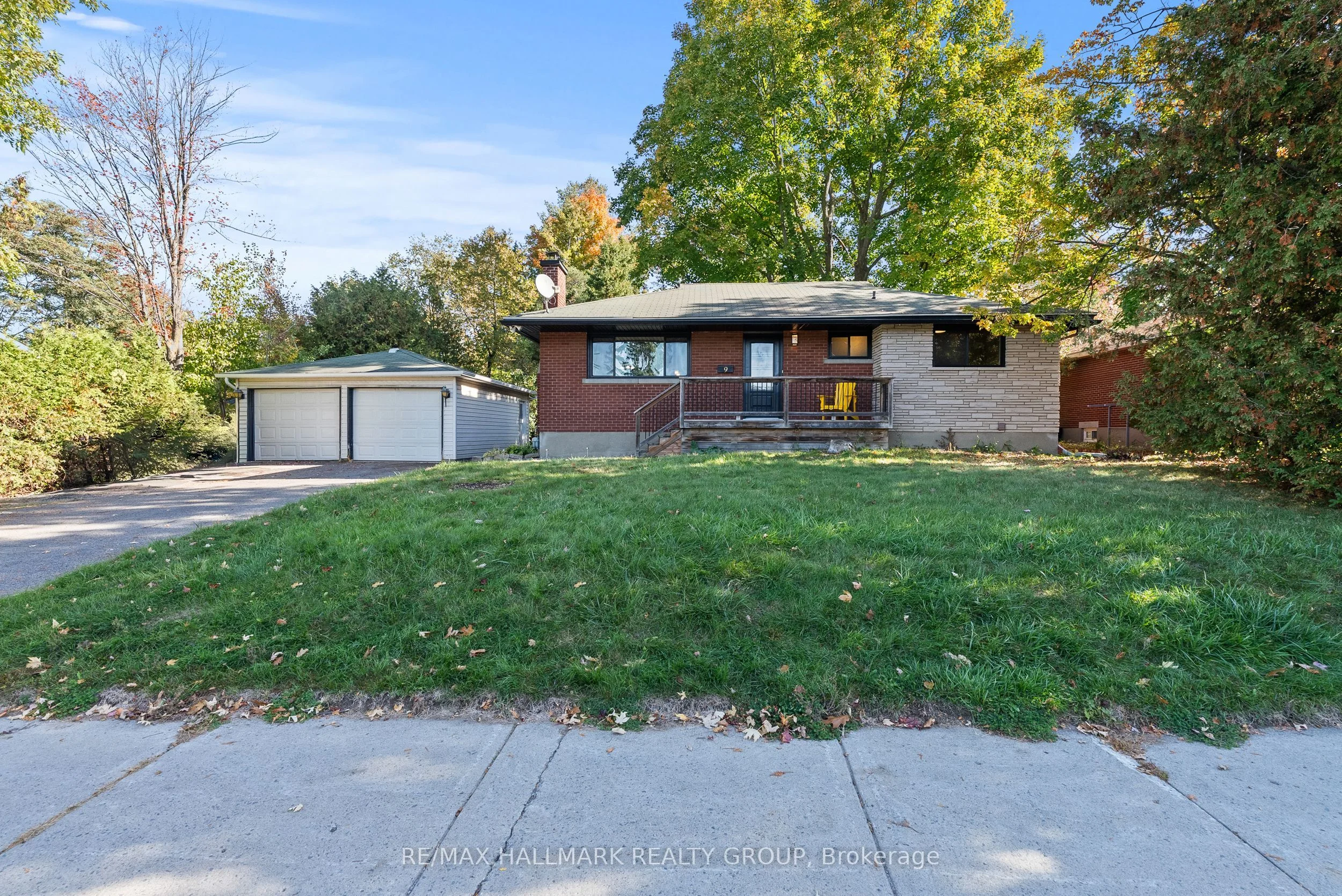 9 Newhaven Street, South Of Baseline To Knoxdale, On K2g 0x3